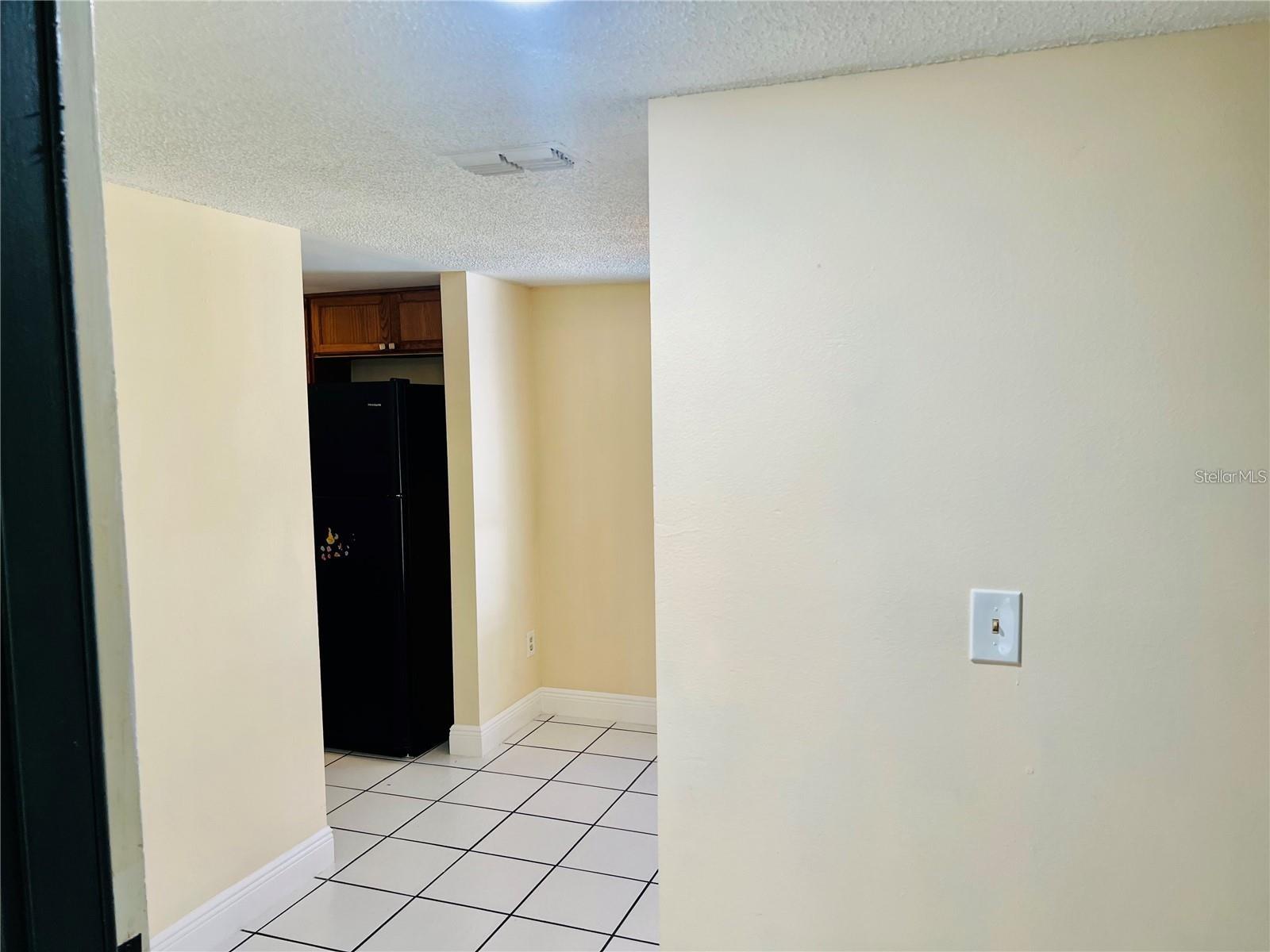 Image 6 of 43 For 7818 Niagara Avenue 205