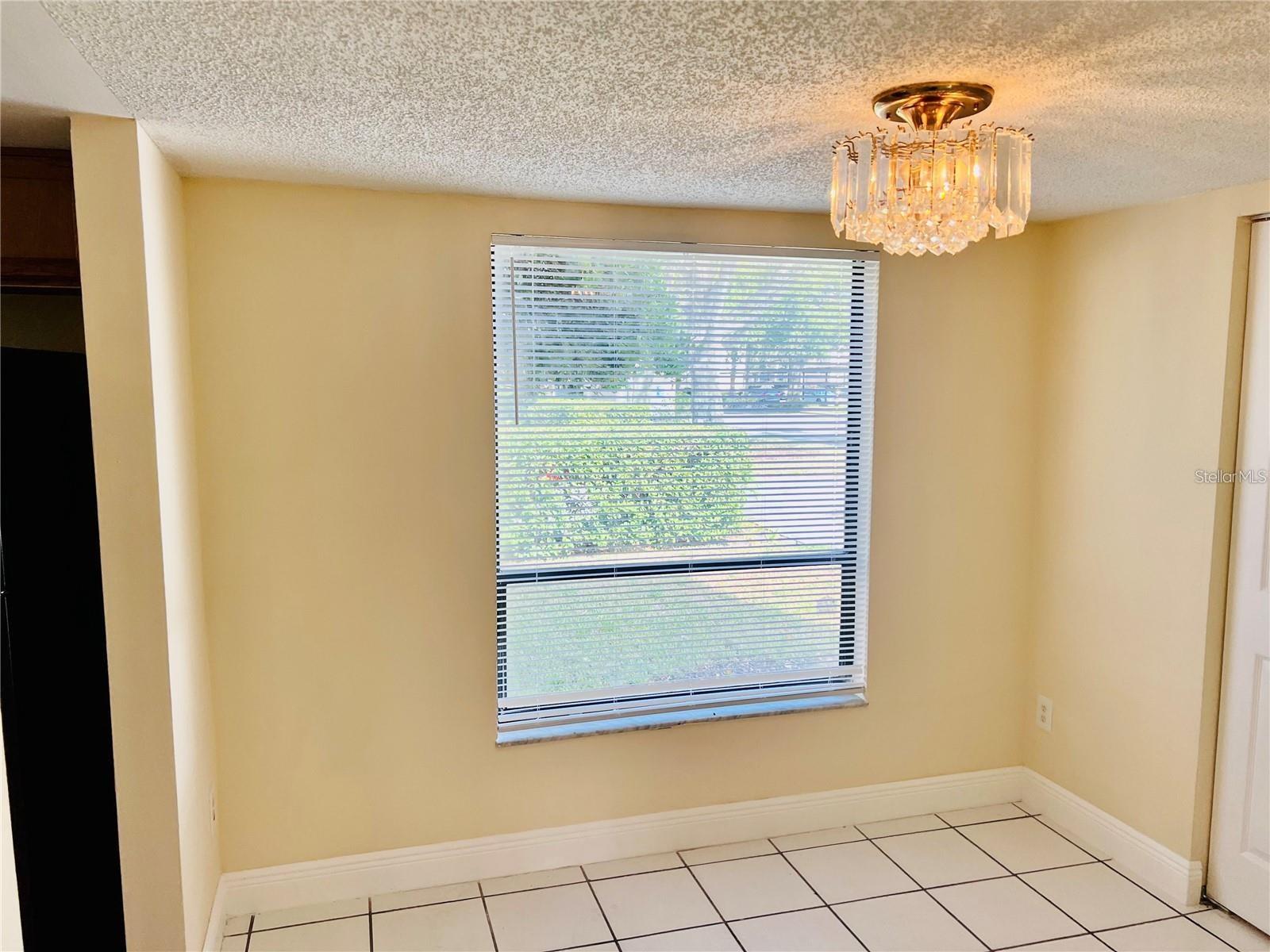 Image 7 of 43 For 7818 Niagara Avenue 205
