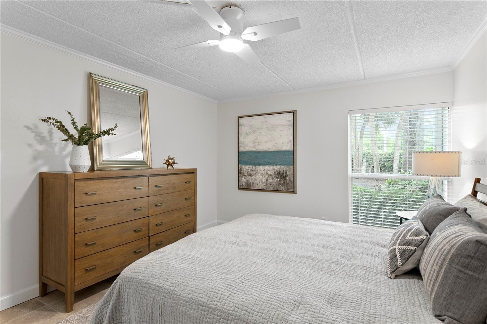 Image 21 of 43 For 3325 Bayshore Boulevard E14