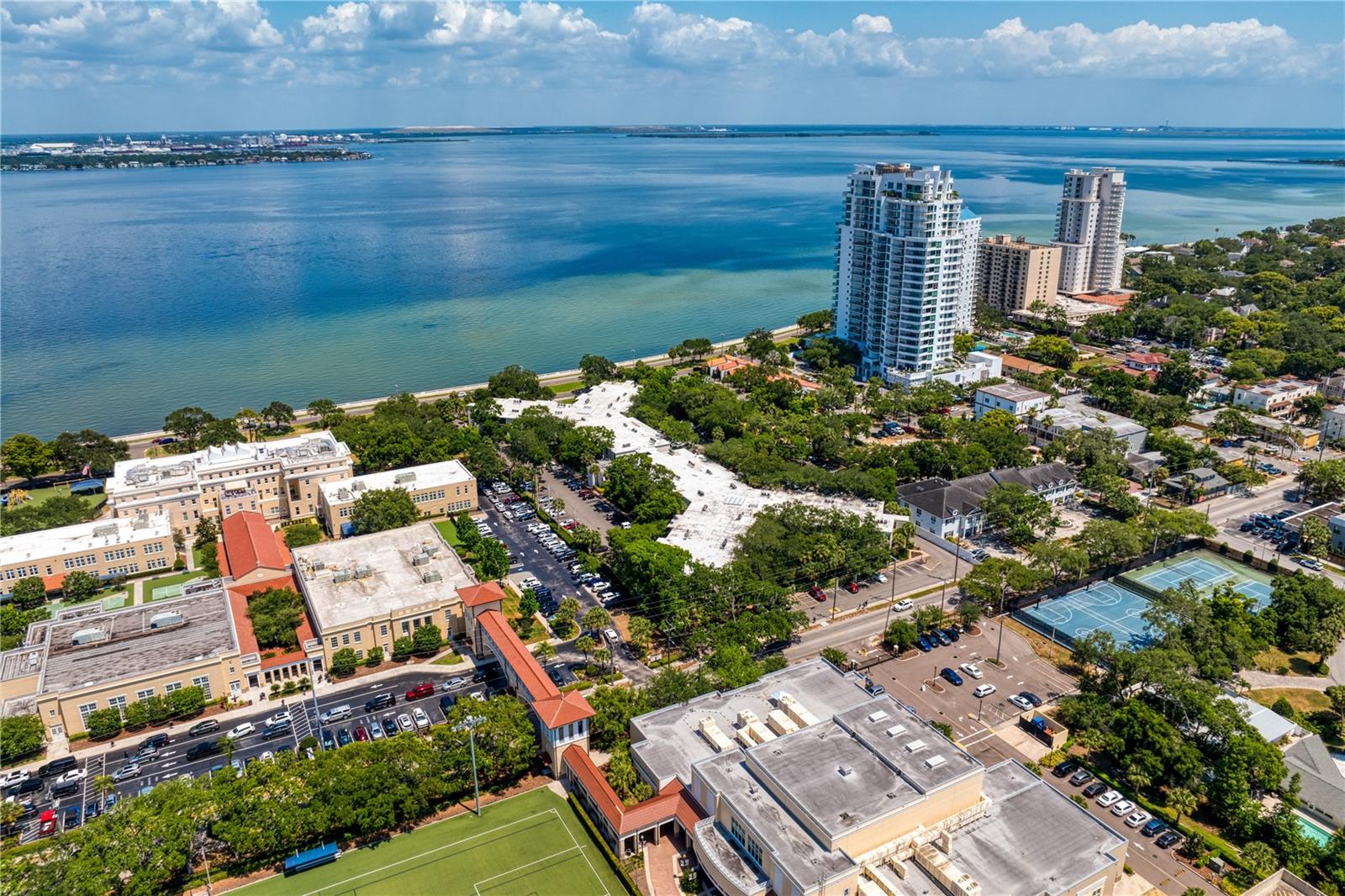 Image 39 of 43 For 3325 Bayshore Boulevard E14
