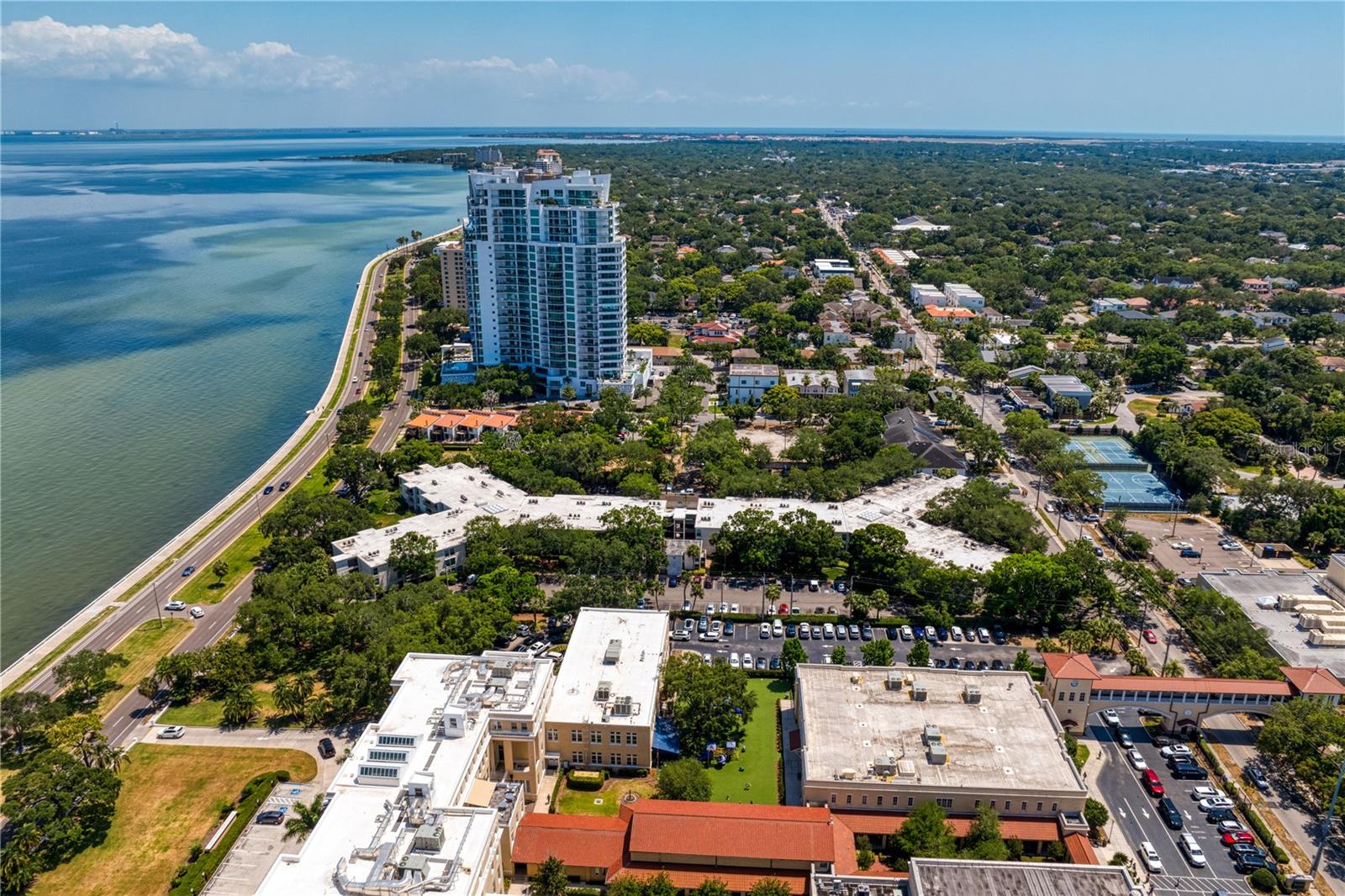 Image 41 of 43 For 3325 Bayshore Boulevard E14