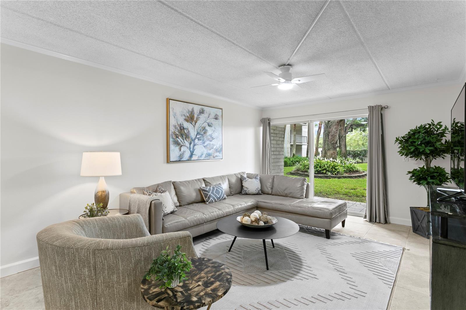 Image 5 of 43 For 3325 Bayshore Boulevard E14