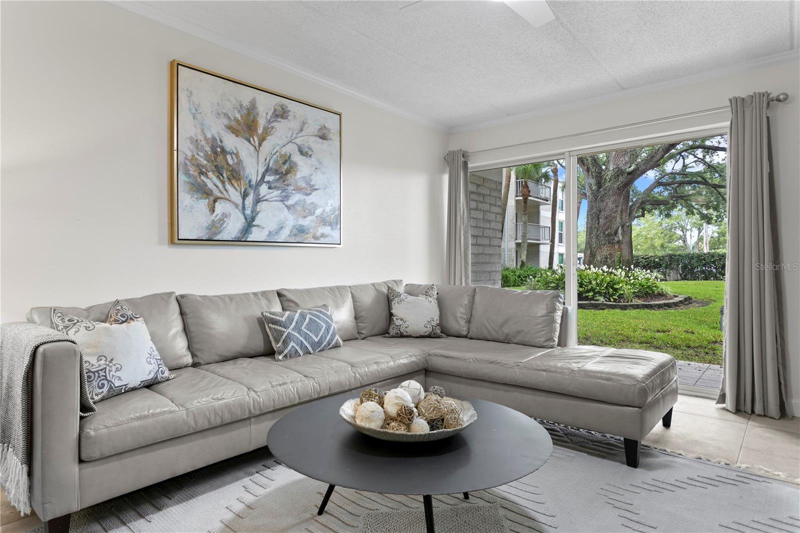 Image 6 of 43 For 3325 Bayshore Boulevard E14