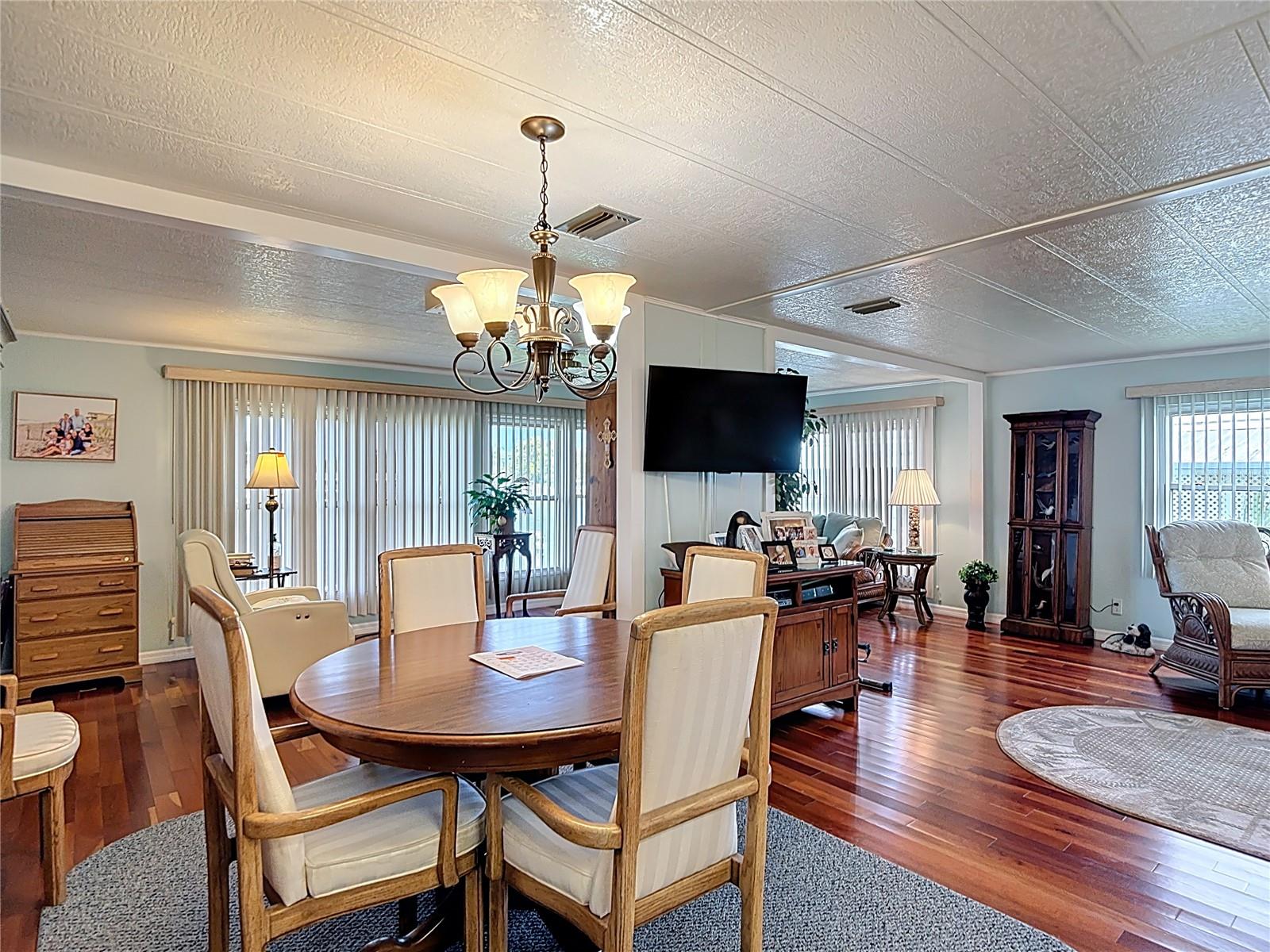 Image 14 of 50 For 2115 Waterview Drive