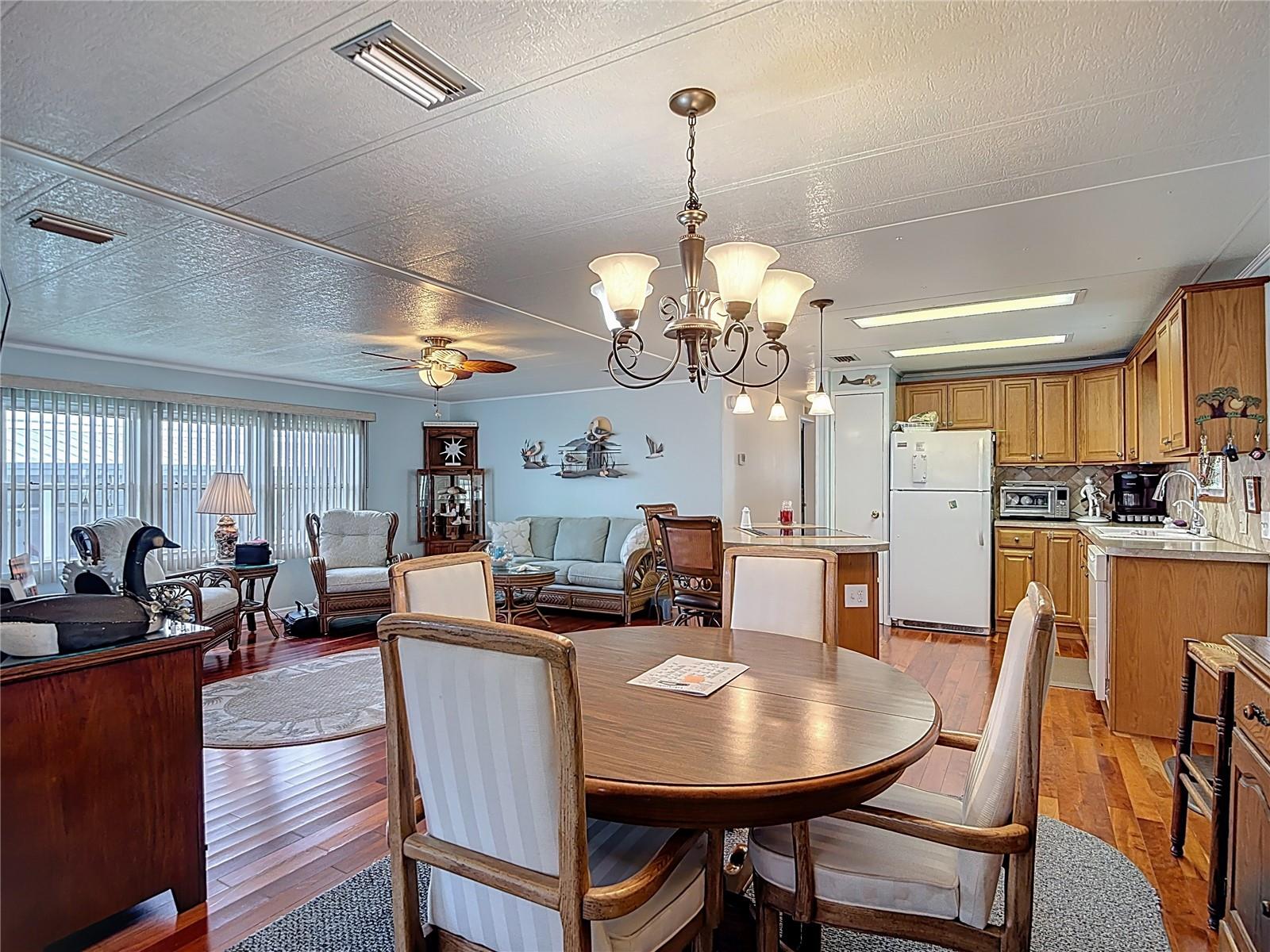 Image 15 of 50 For 2115 Waterview Drive