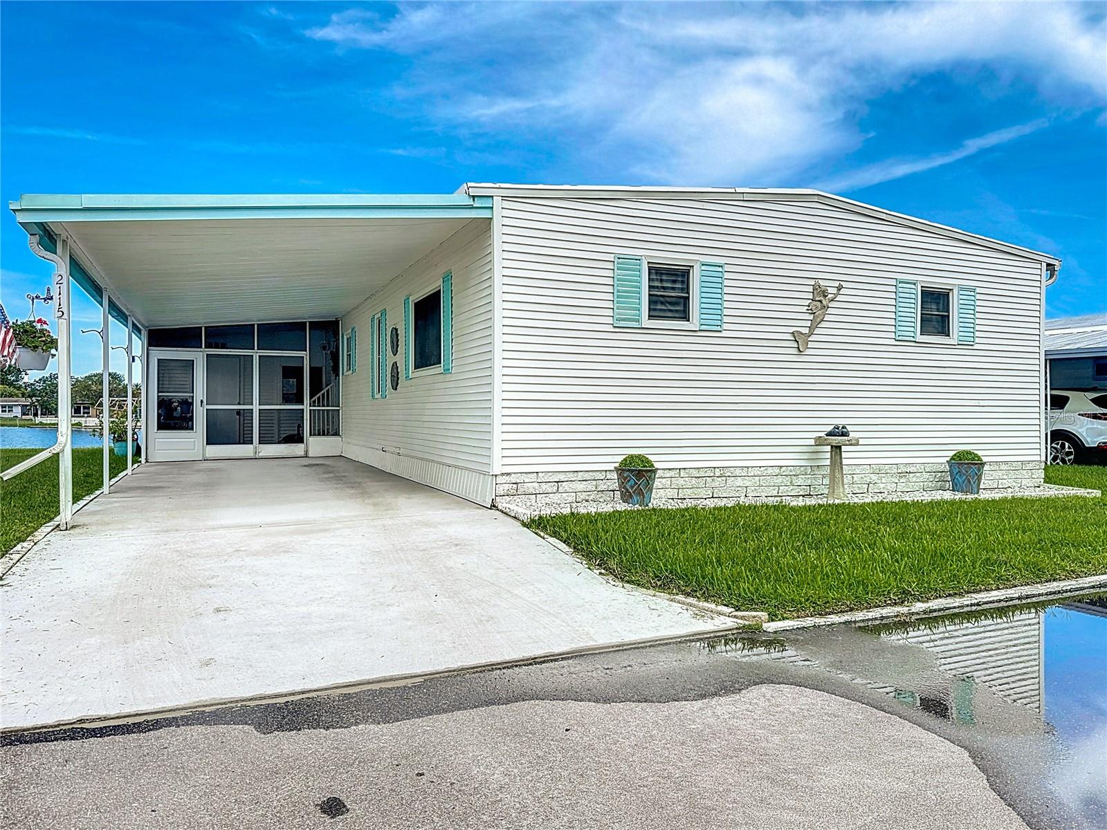 Image 2 of 50 For 2115 Waterview Drive