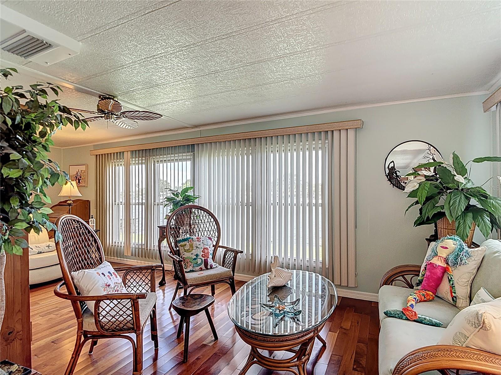 Image 20 of 50 For 2115 Waterview Drive