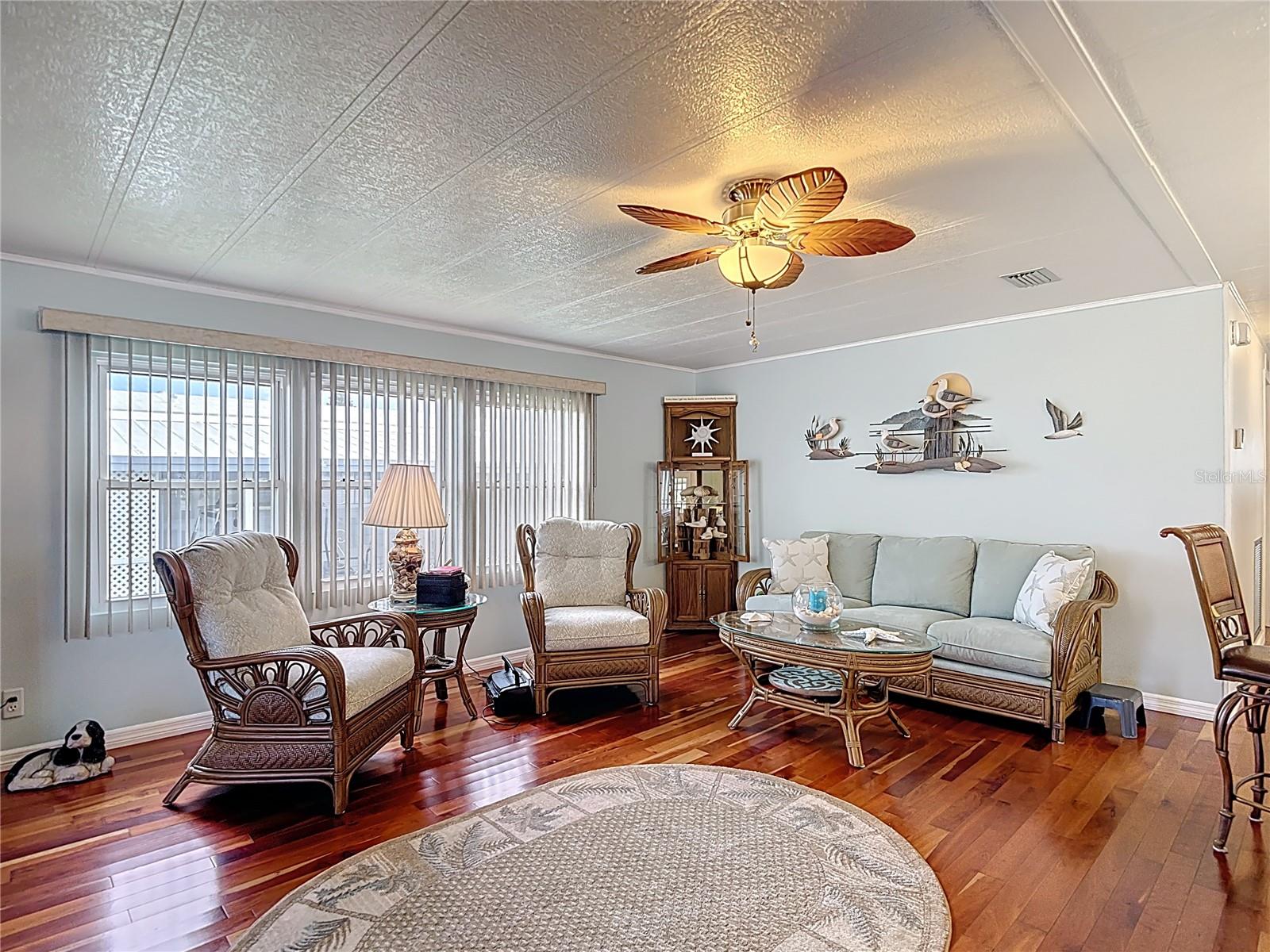 Image 21 of 50 For 2115 Waterview Drive