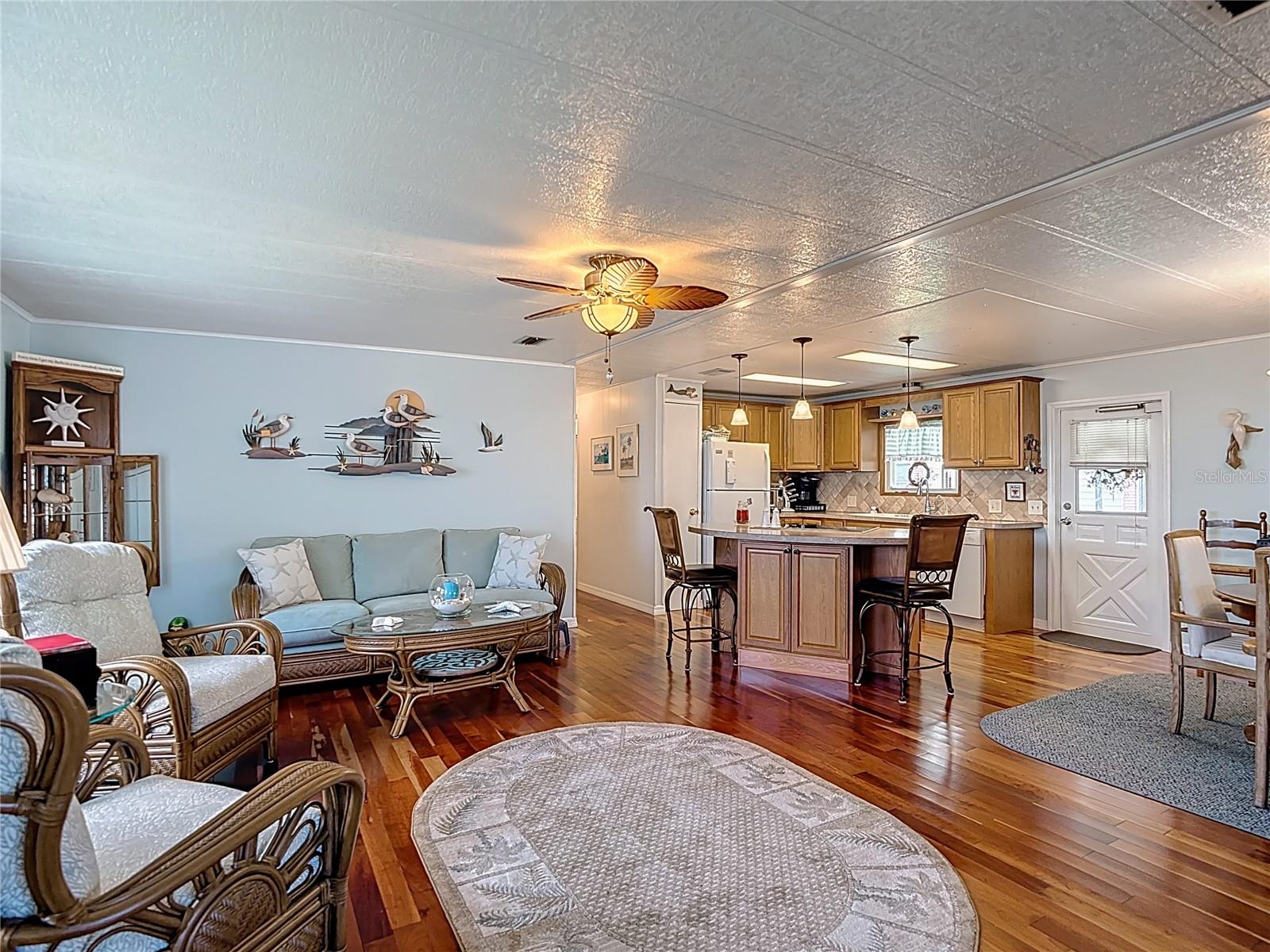 Image 22 of 50 For 2115 Waterview Drive