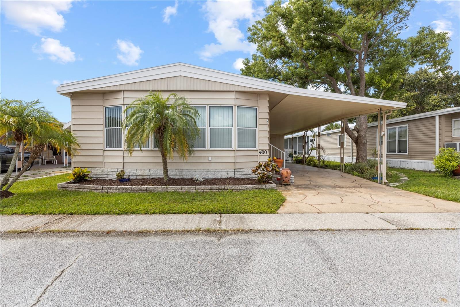 Details for 400 Blue Marlin Drive, OLDSMAR, FL 34677