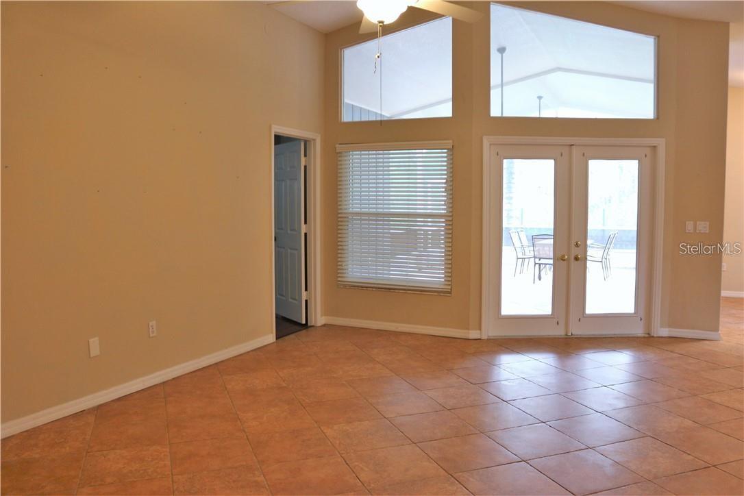 Image 14 of 28 For 3815 Sugar Creek Court