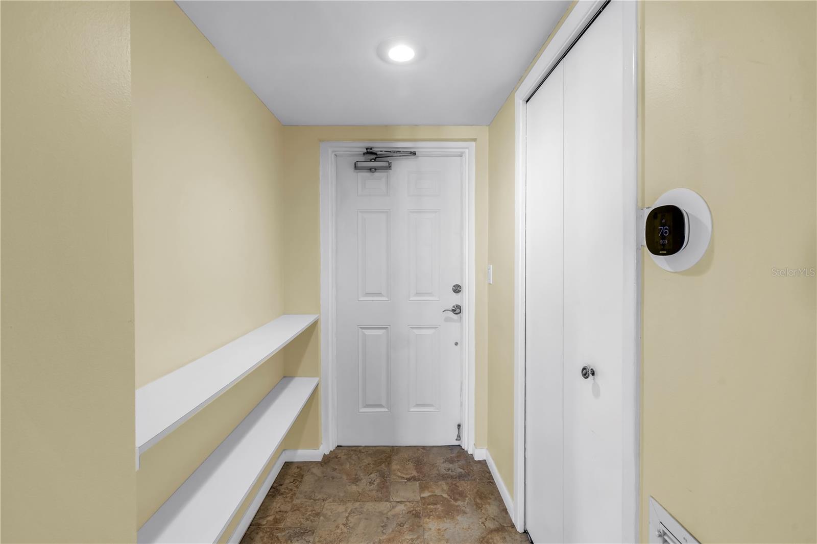 Image 10 of 76 For 5108 Brittany Drive S 908