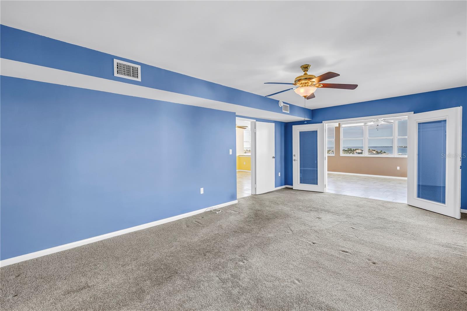 Image 27 of 76 For 5108 Brittany Drive S 908
