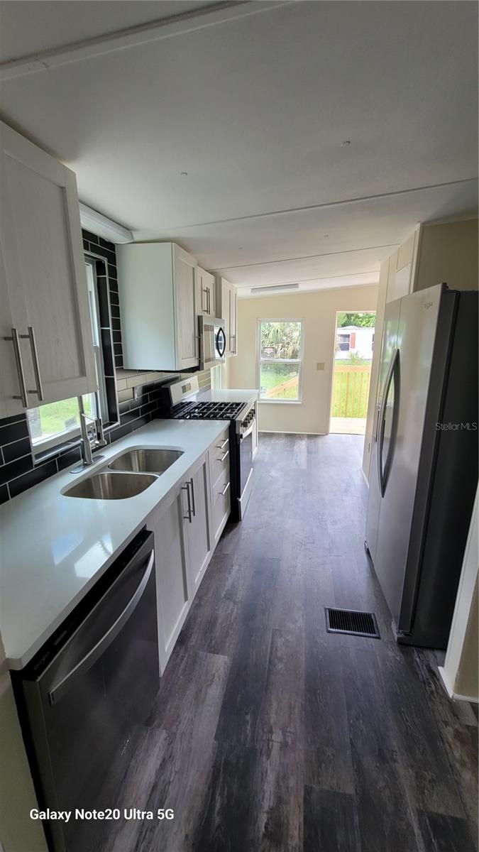 Image 4 of 15 For 8853 Mike Street
