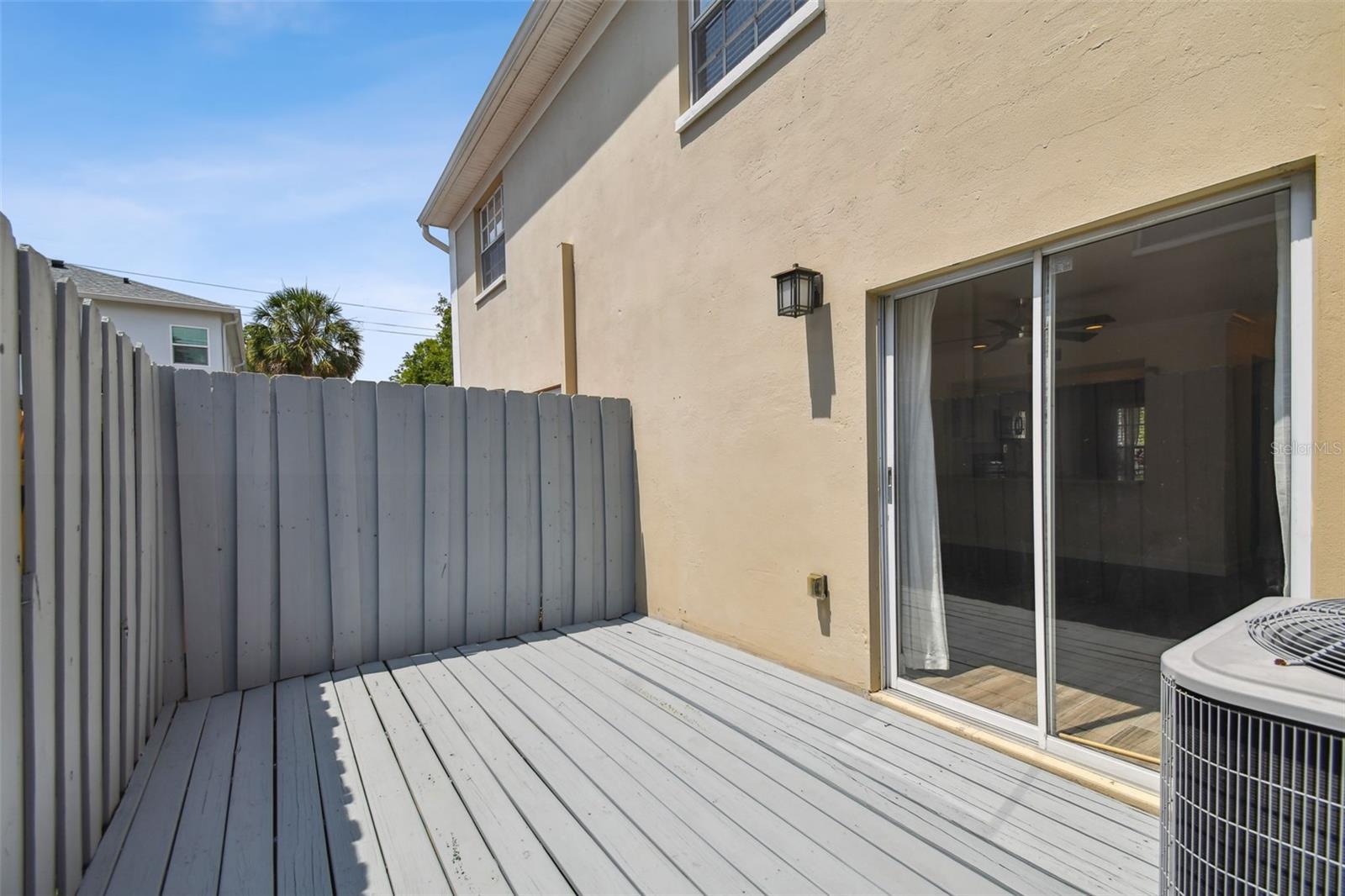 Image 14 of 23 For 408 Arrawana Avenue A4