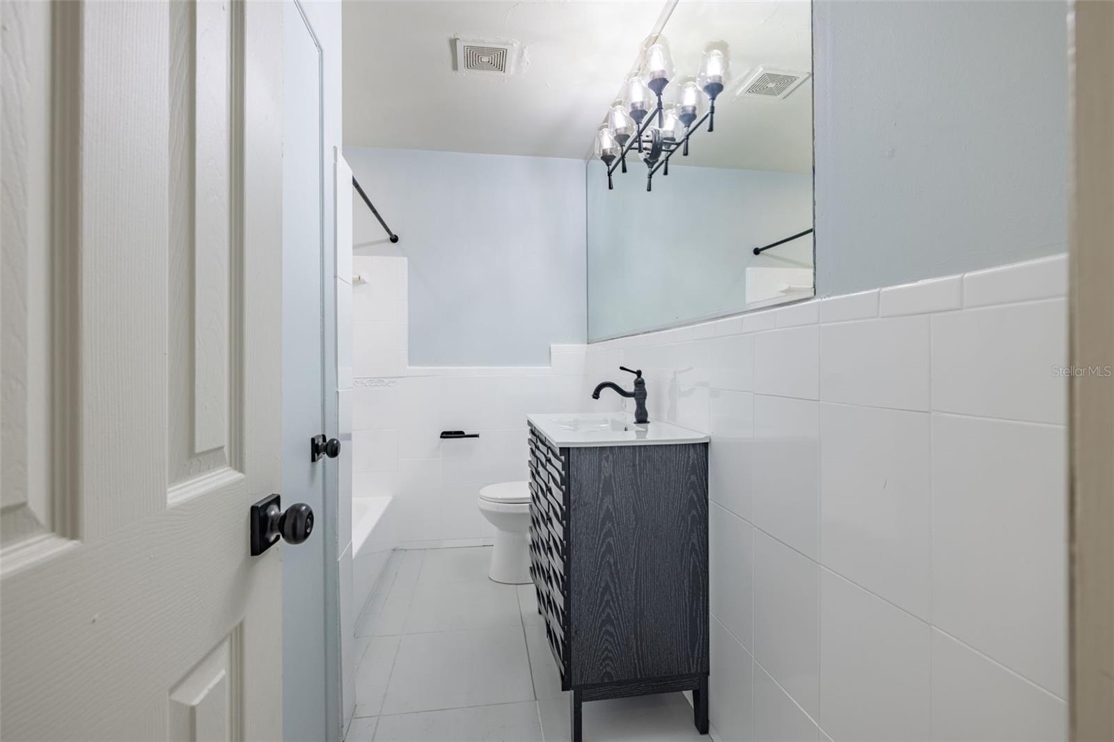 Image 10 of 20 For 2533 Habana Place