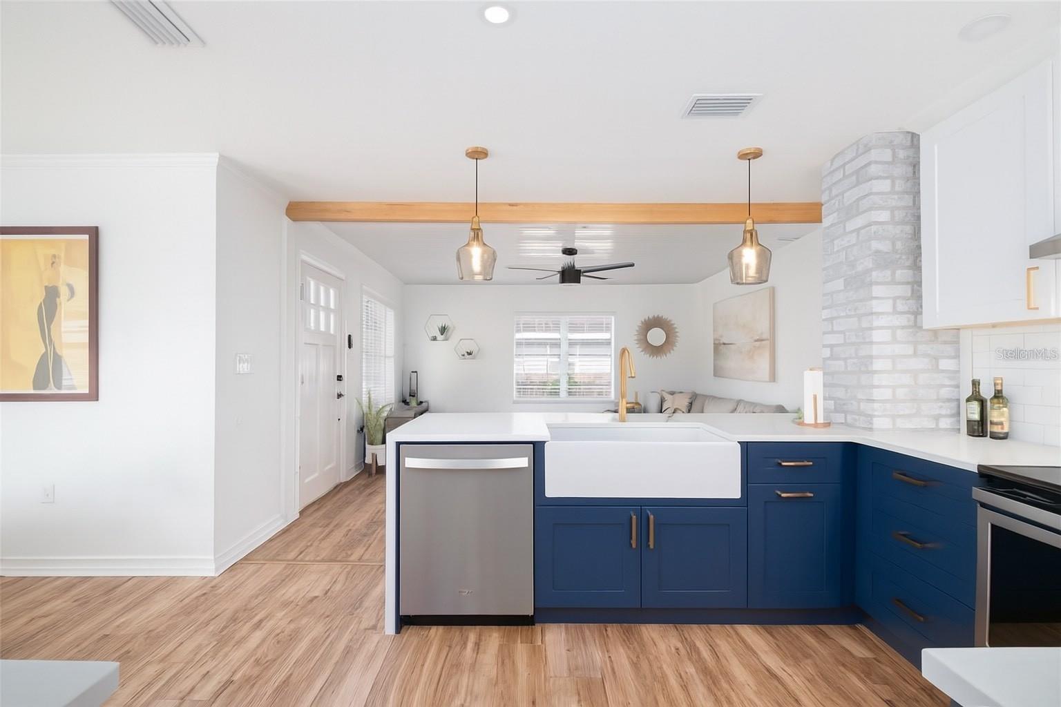 Image 7 of 47 For 1221 Ida Street
