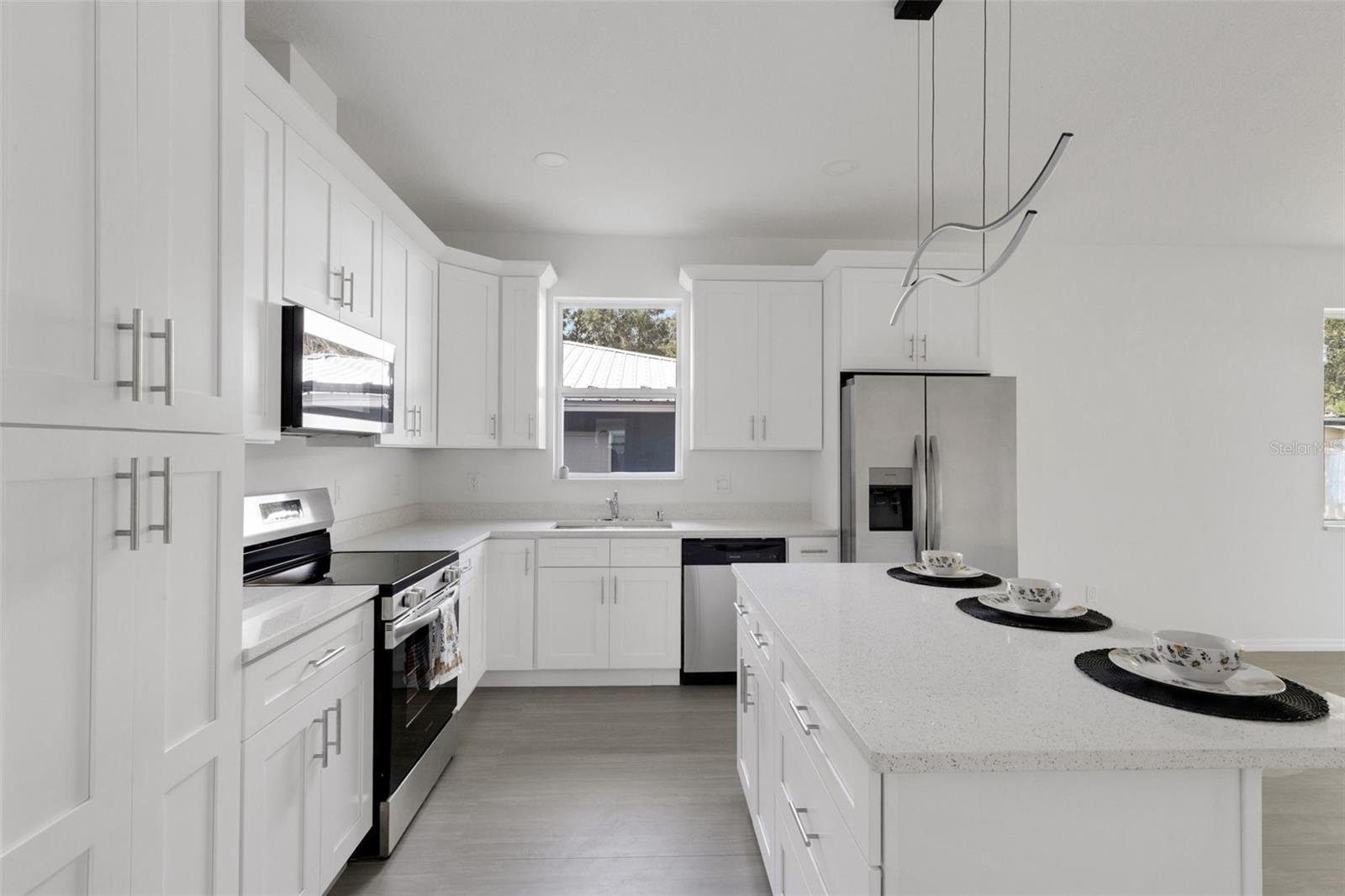 Image 11 of 66 For 8522 Boulevard