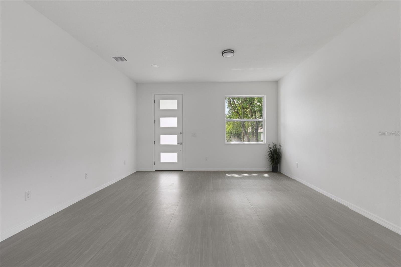 Image 22 of 66 For 8522 Boulevard