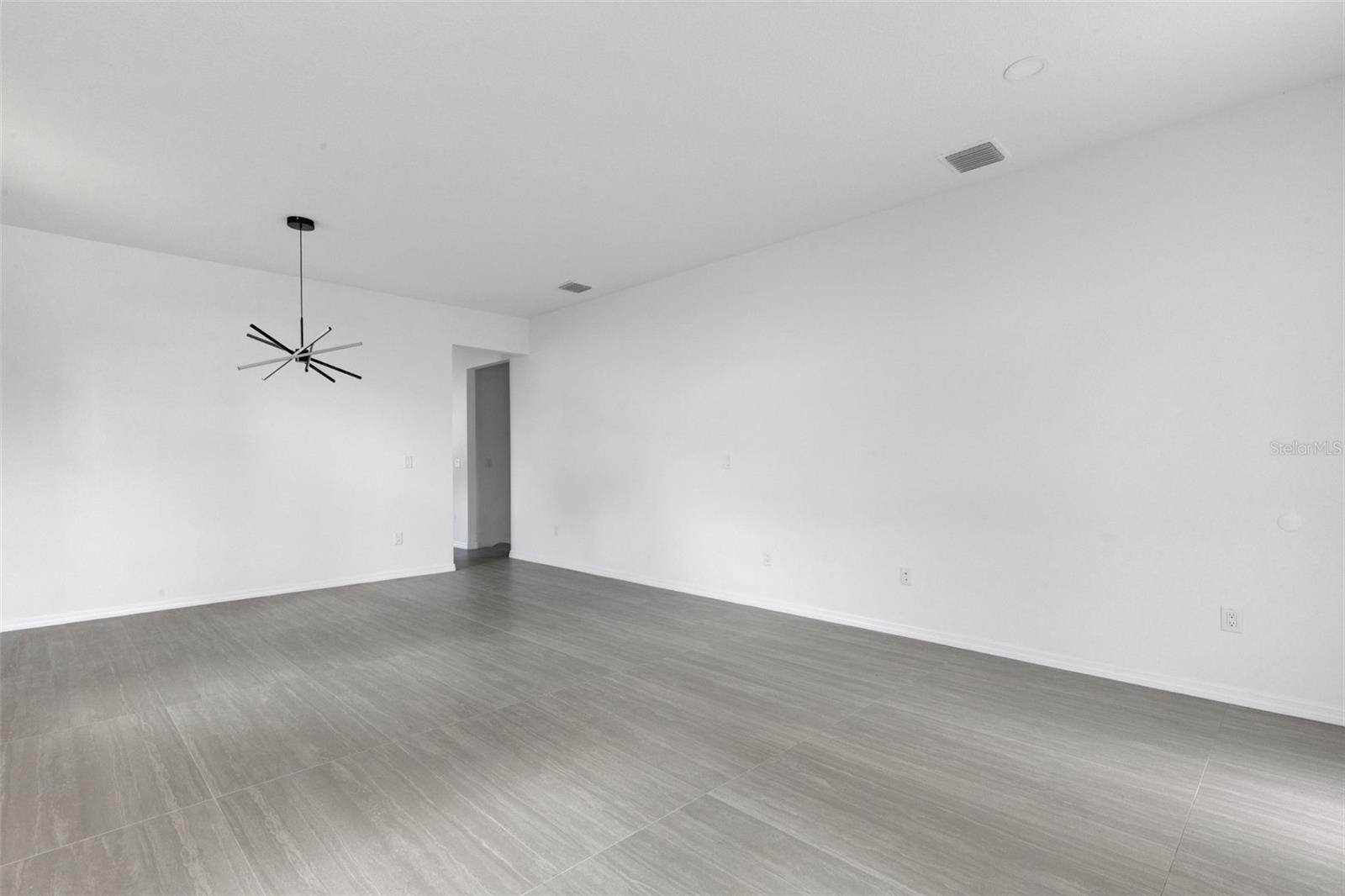 Image 27 of 66 For 8522 Boulevard