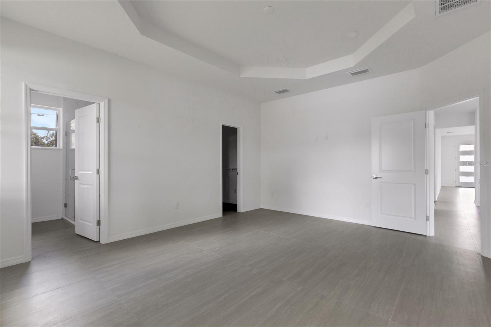 Image 32 of 66 For 8522 Boulevard