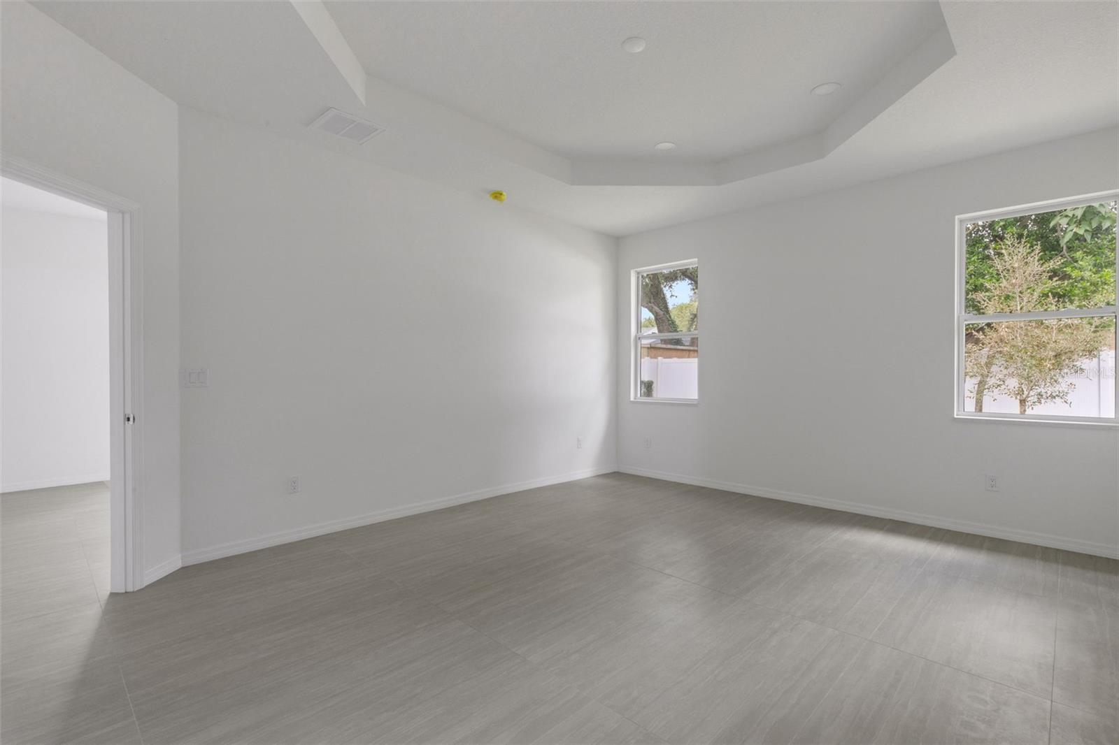 Image 33 of 66 For 8522 Boulevard