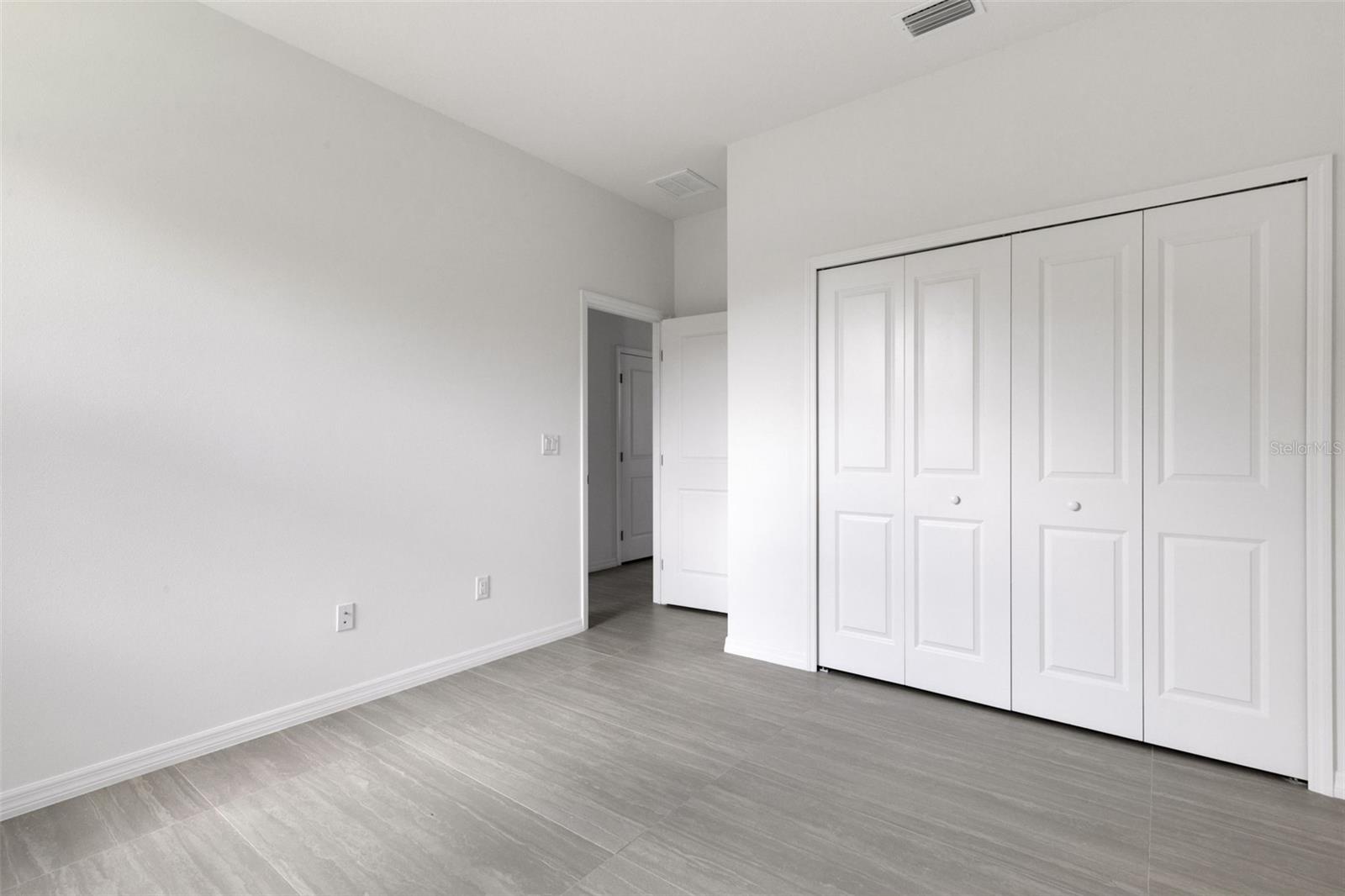 Image 35 of 66 For 8522 Boulevard
