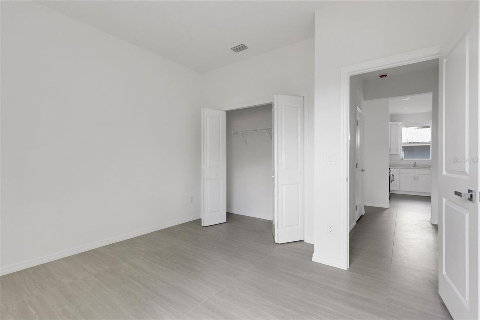 Image 36 of 66 For 8522 Boulevard