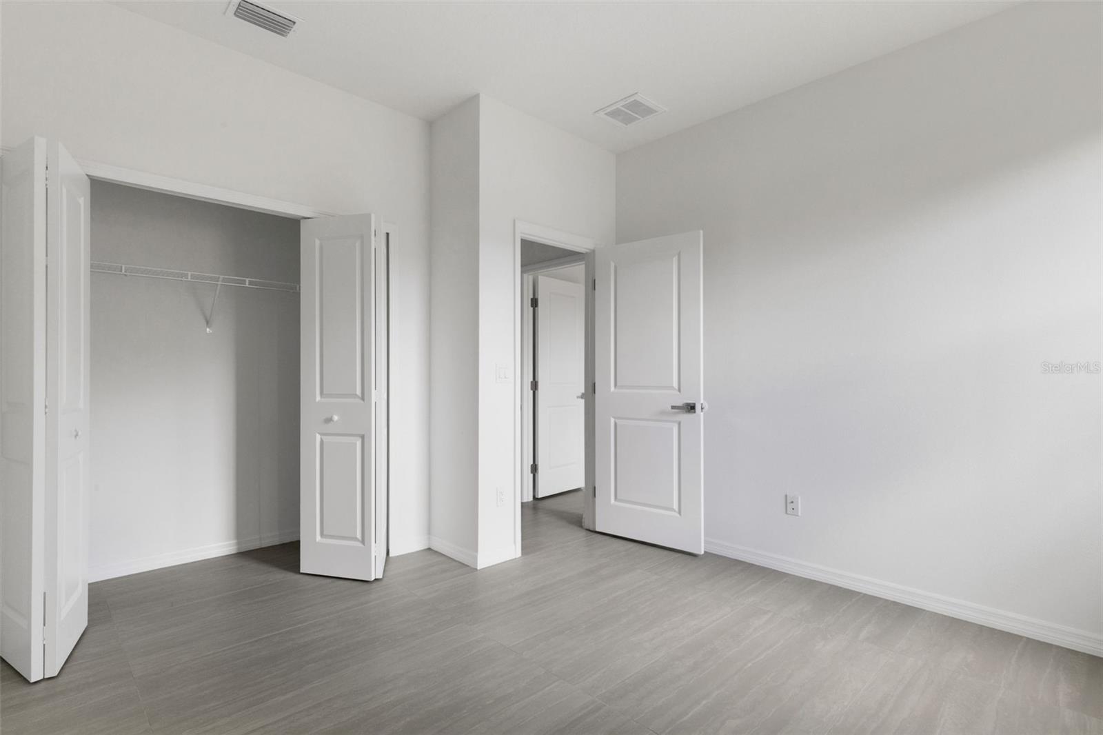 Image 37 of 66 For 8522 Boulevard