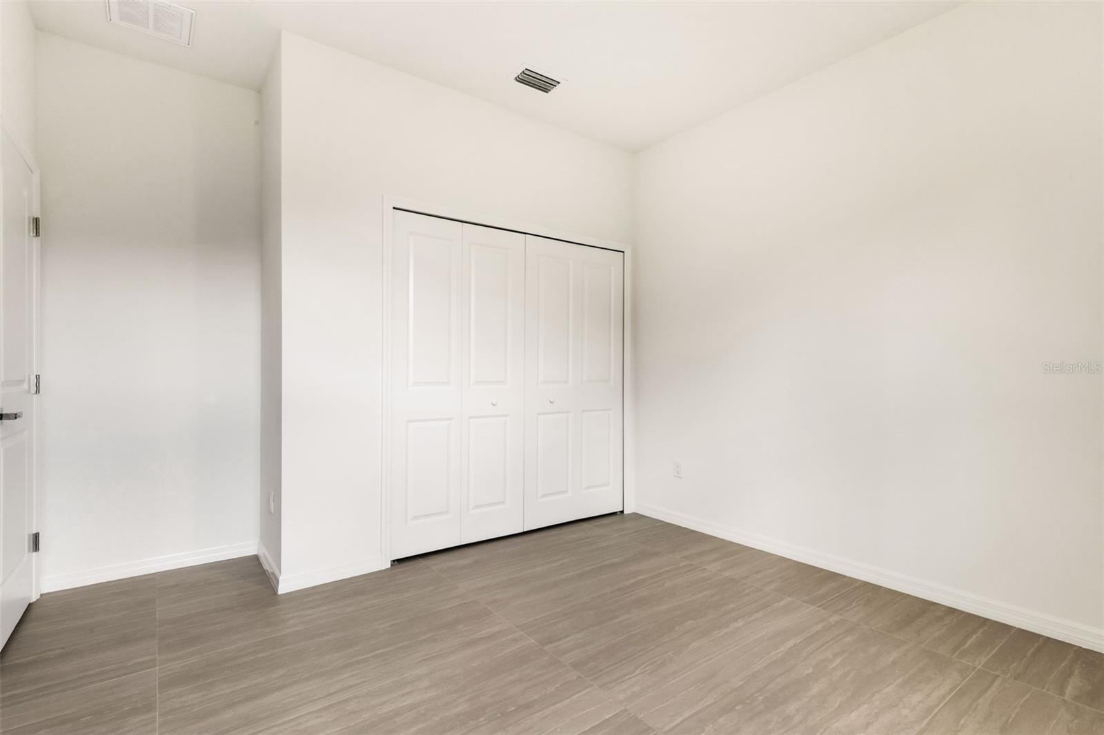 Image 54 of 66 For 8522 Boulevard
