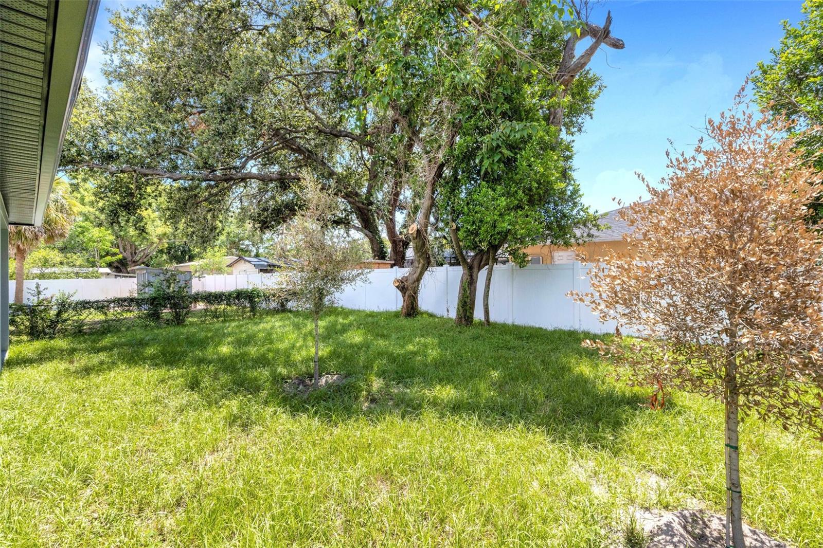 Image 58 of 66 For 8522 Boulevard