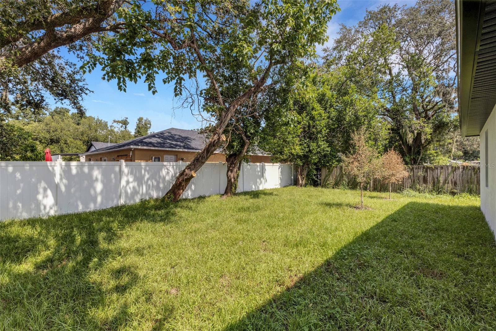 Image 8 of 66 For 8522 Boulevard