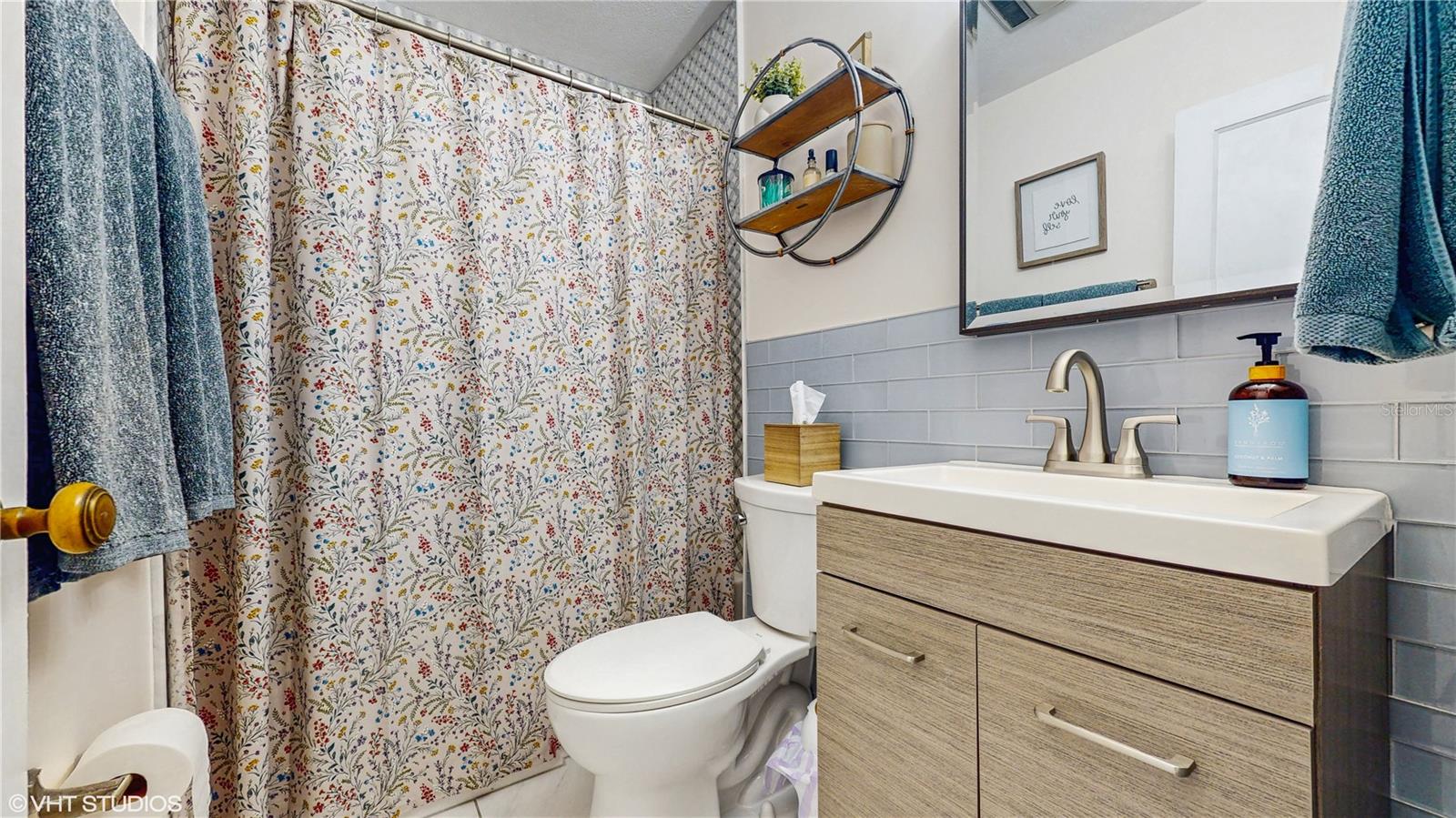 Image 17 of 25 For 5550 Kelly Drive N