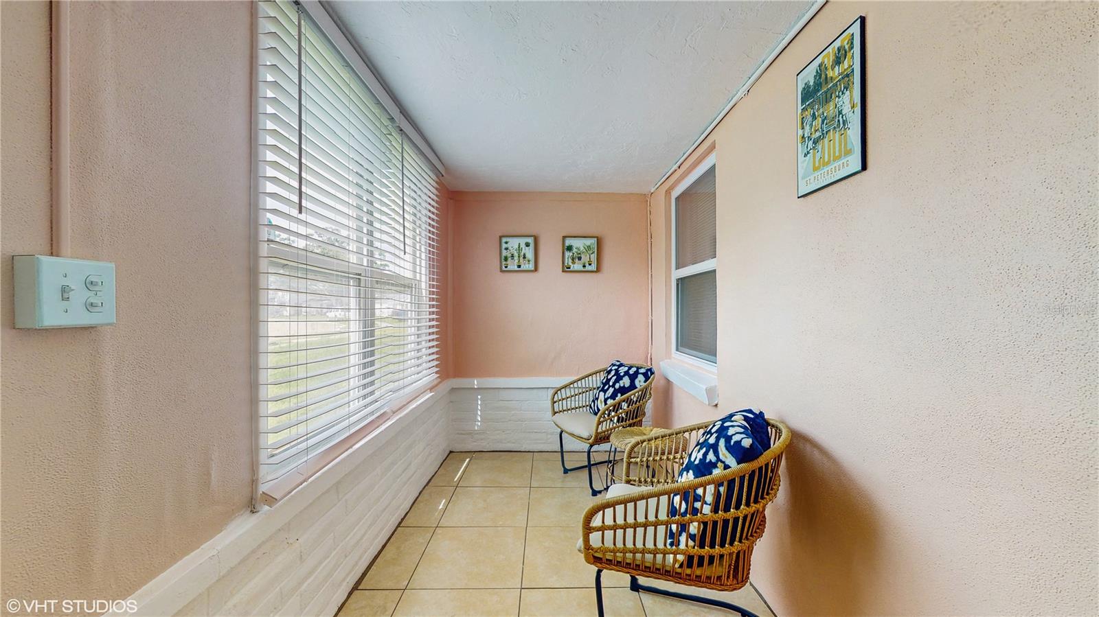 Image 4 of 25 For 5550 Kelly Drive N
