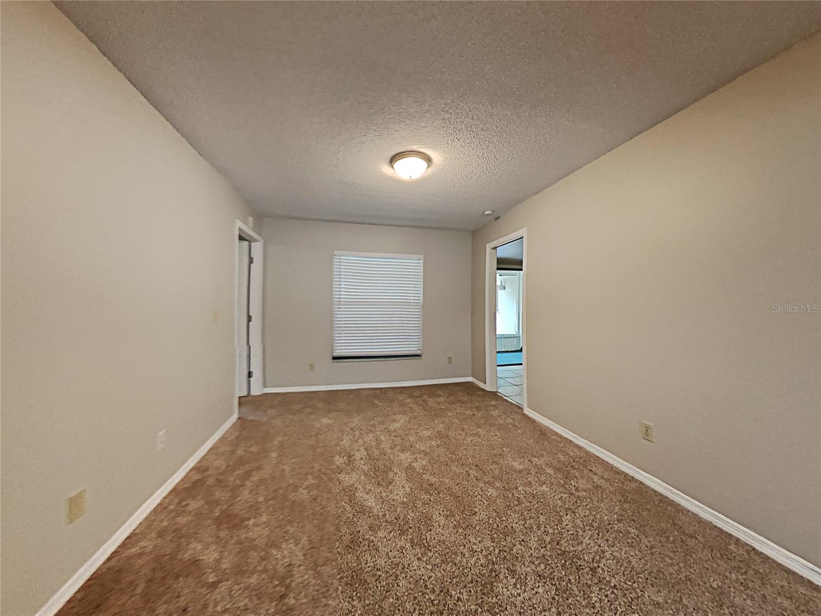 Image 12 of 24 For 107 Lyndhurst Drive