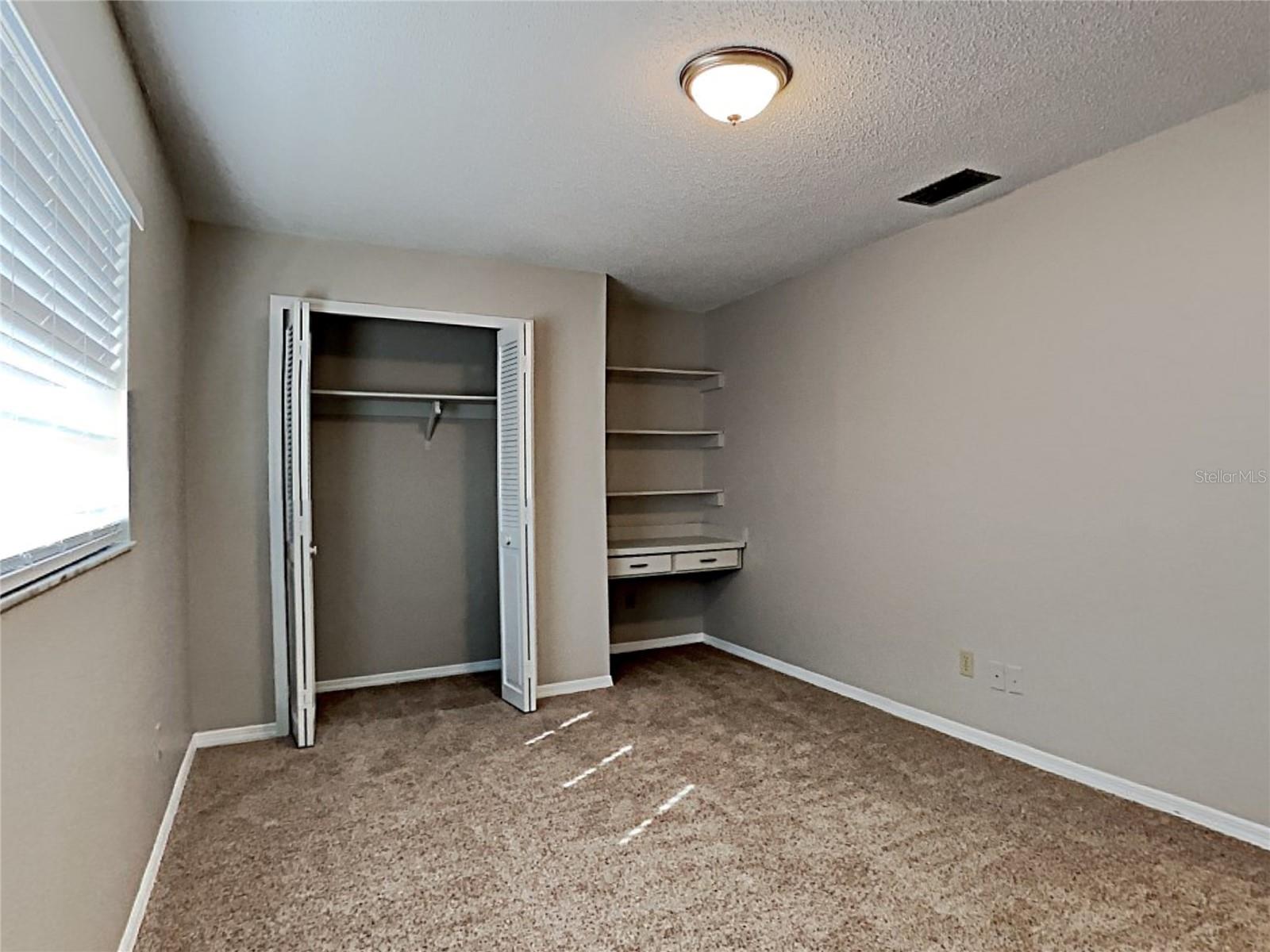 Image 15 of 24 For 107 Lyndhurst Drive