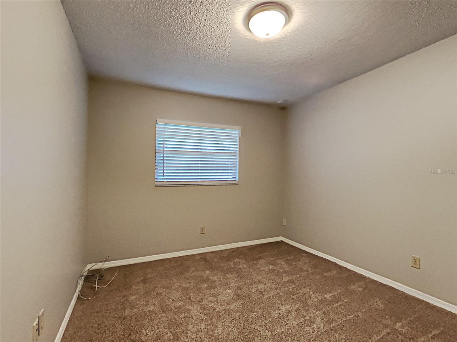 Image 16 of 24 For 107 Lyndhurst Drive
