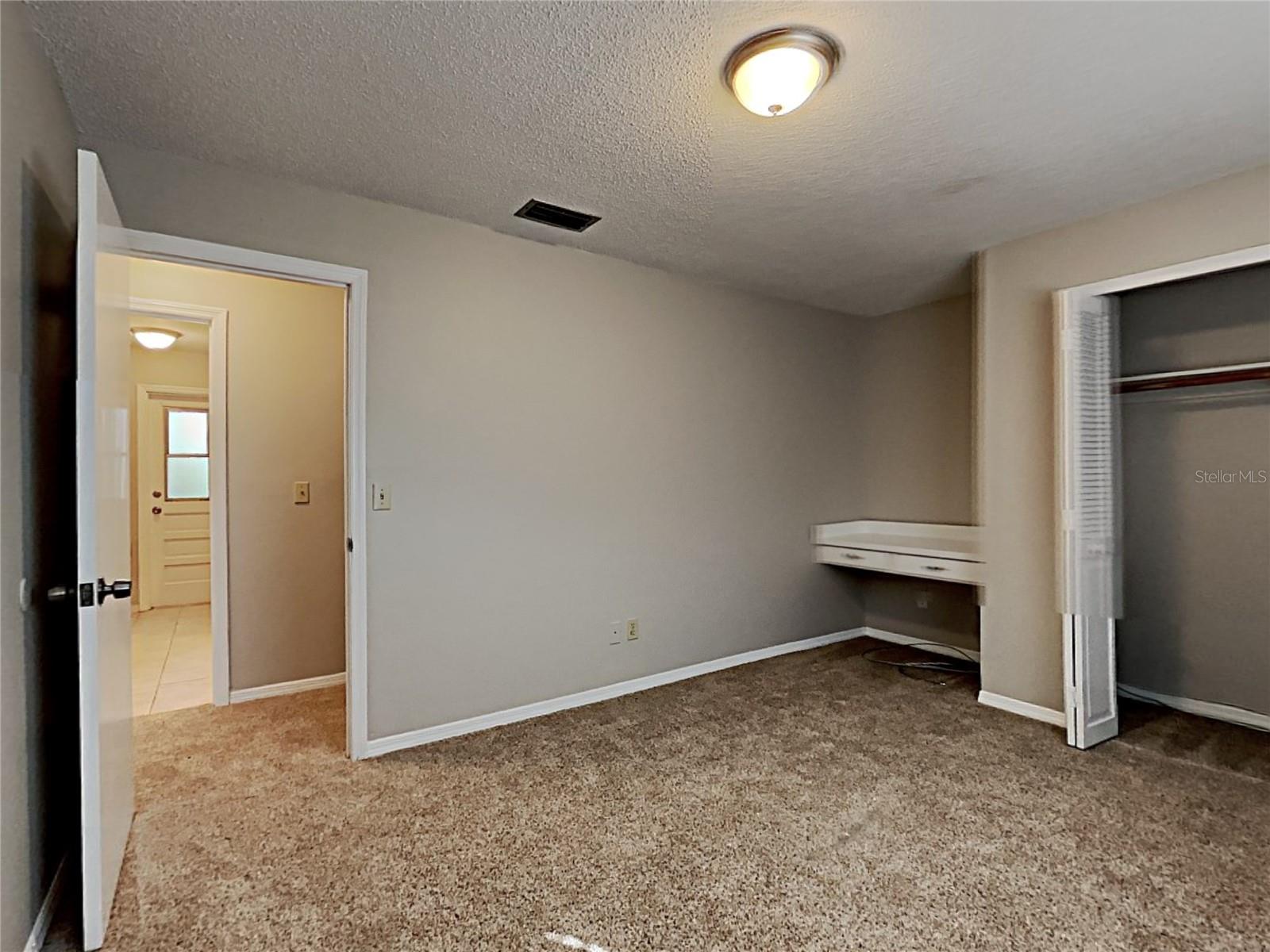 Image 18 of 24 For 107 Lyndhurst Drive