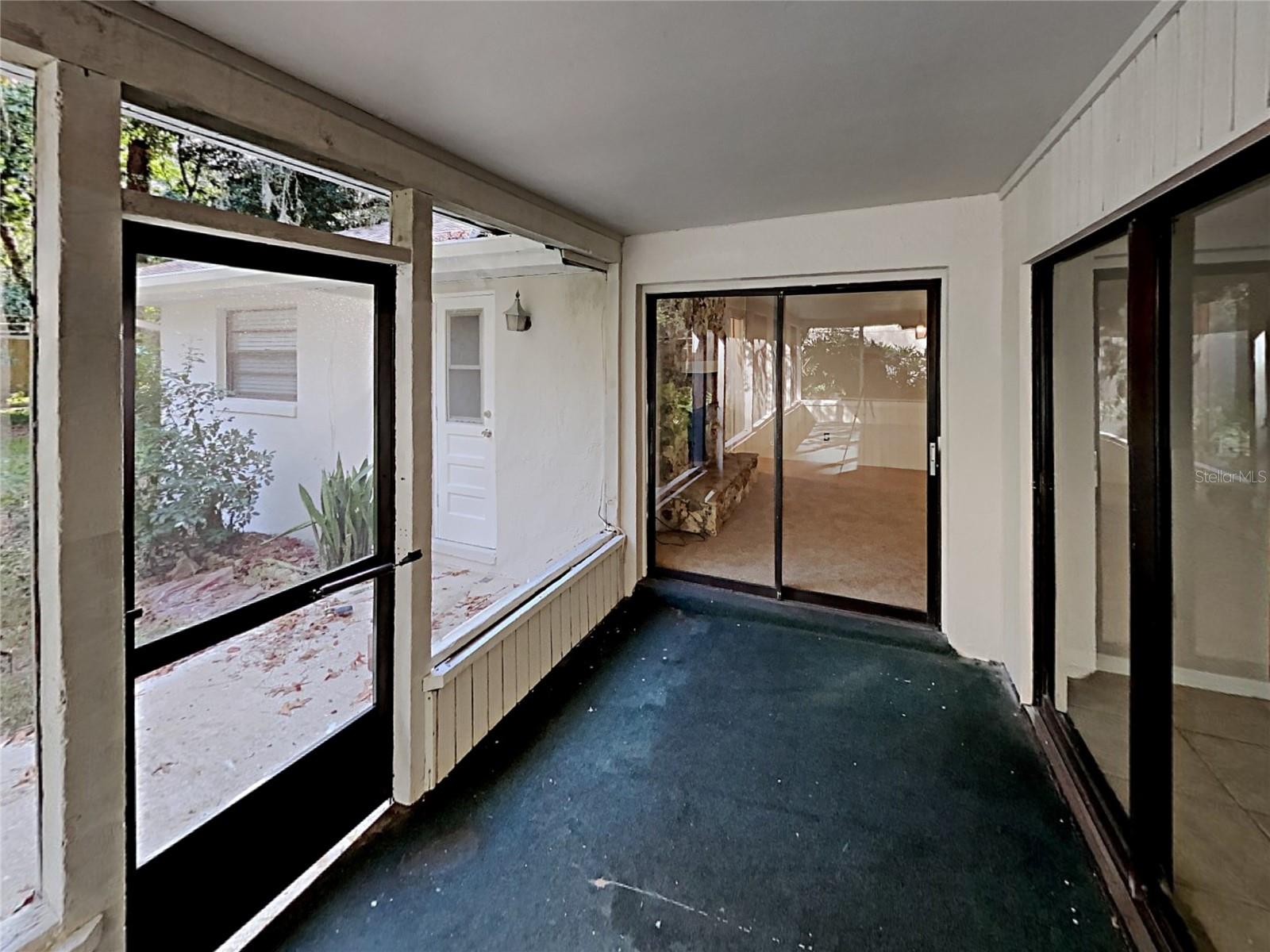 Image 22 of 24 For 107 Lyndhurst Drive