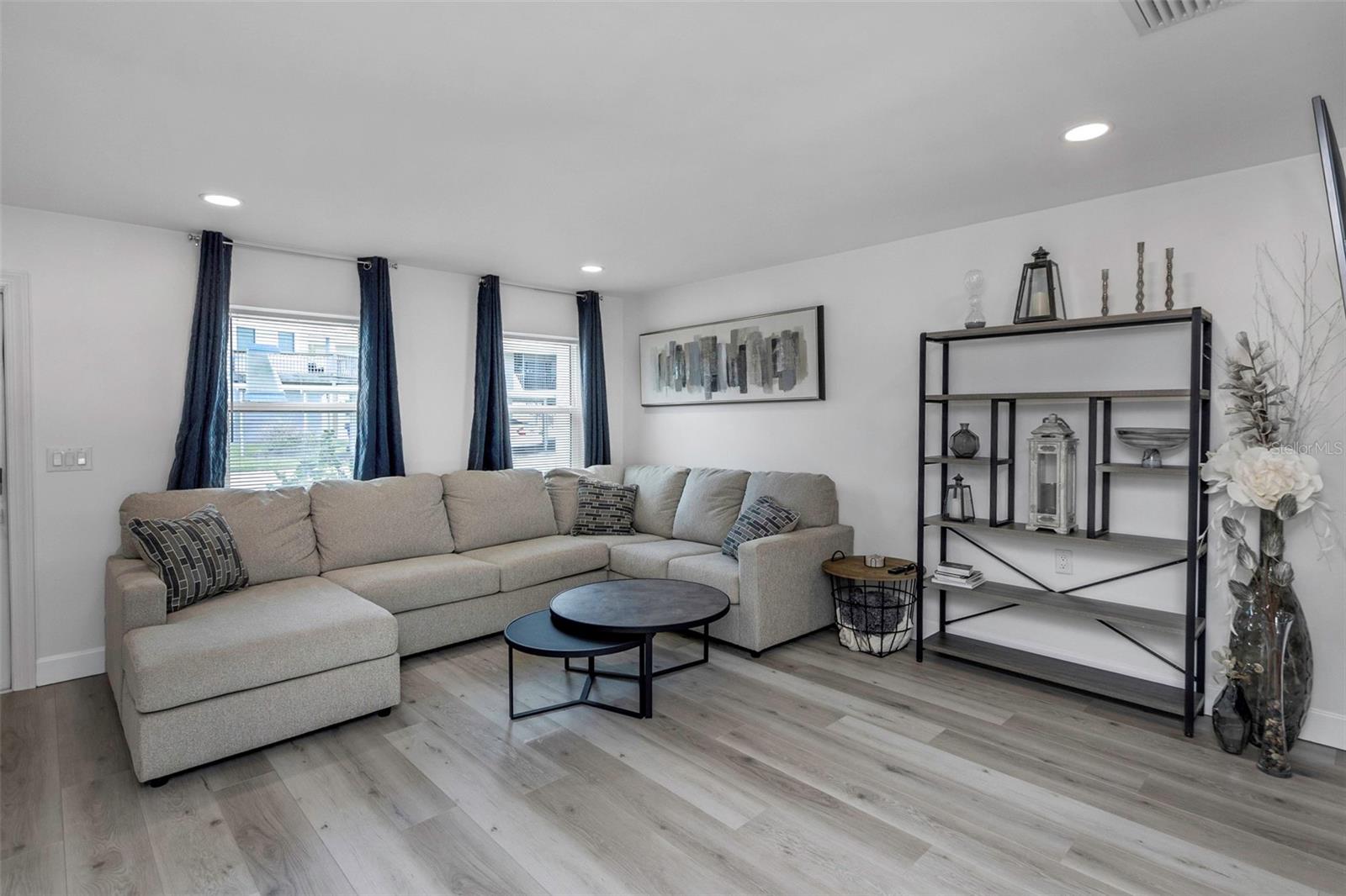 Image 11 of 59 For 2630 St Josephs Drive W