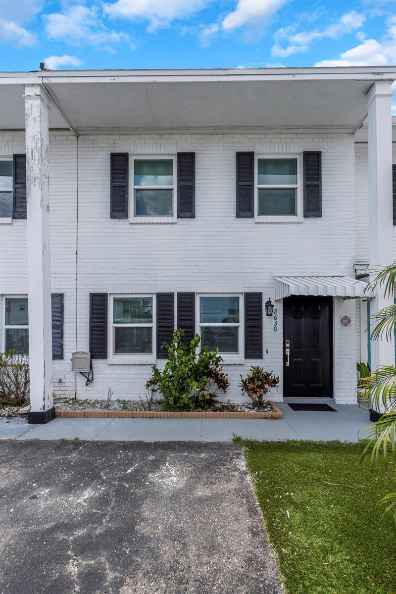 Image 2 of 59 For 2630 St Josephs Drive W