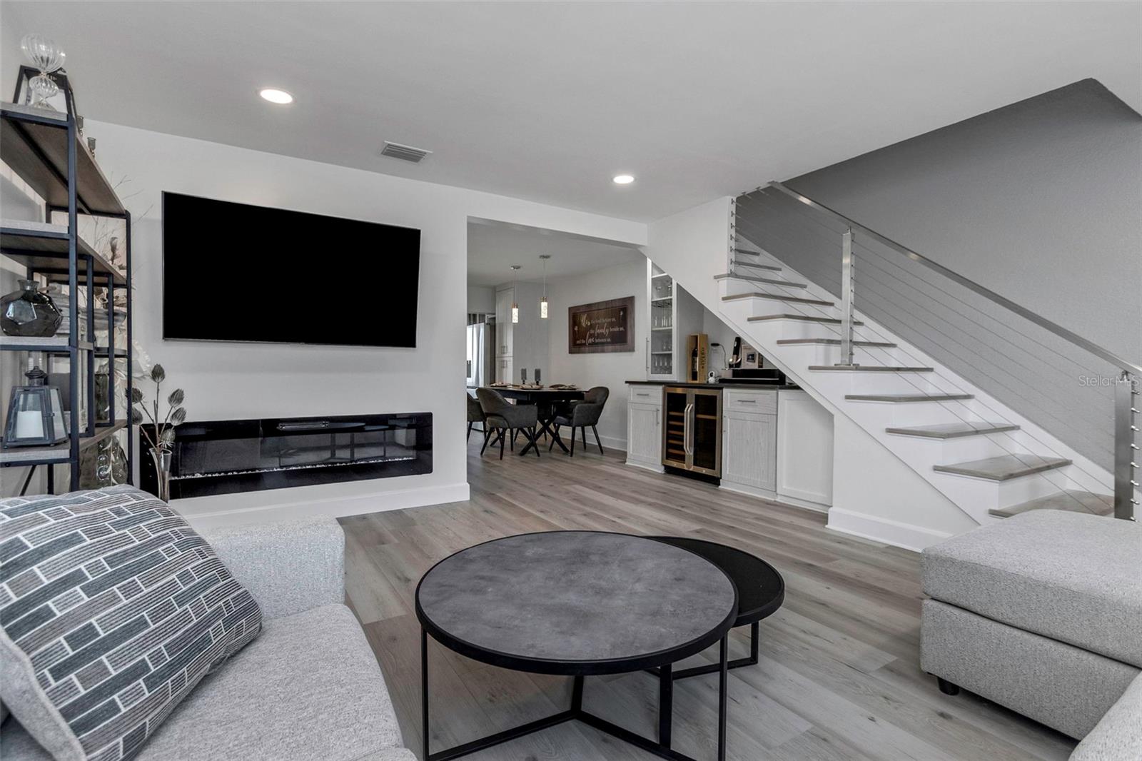 Image 7 of 59 For 2630 St Josephs Drive W