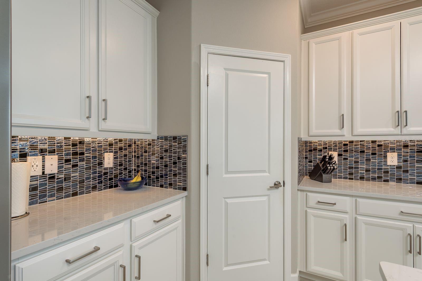 Image 18 of 78 For 17026 Shell Bay Drive