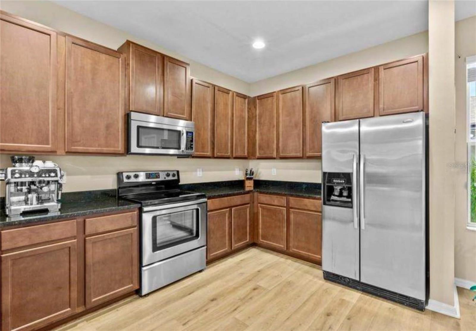 Image 6 of 21 For 14169 Stowbridge Avenue
