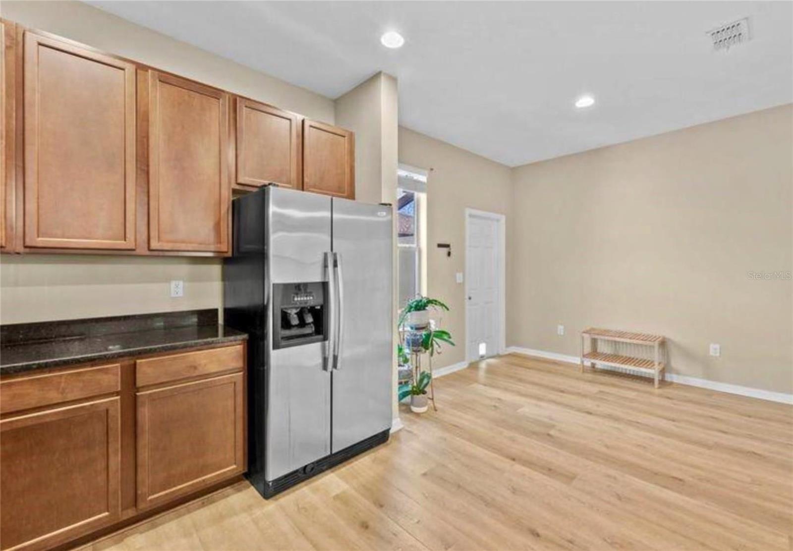 Image 7 of 21 For 14169 Stowbridge Avenue