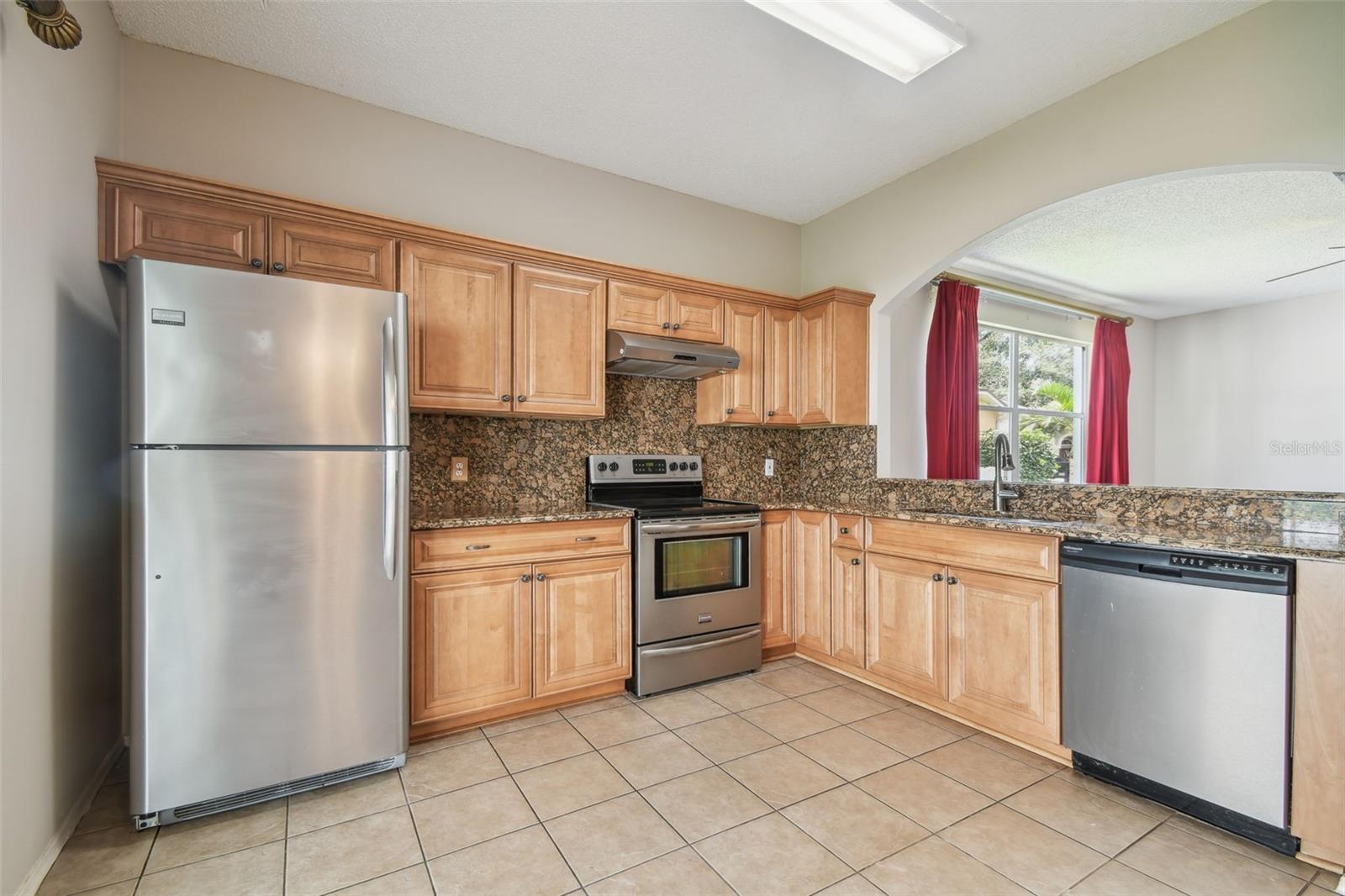 Image 11 of 39 For 501 Royal Ridge Street