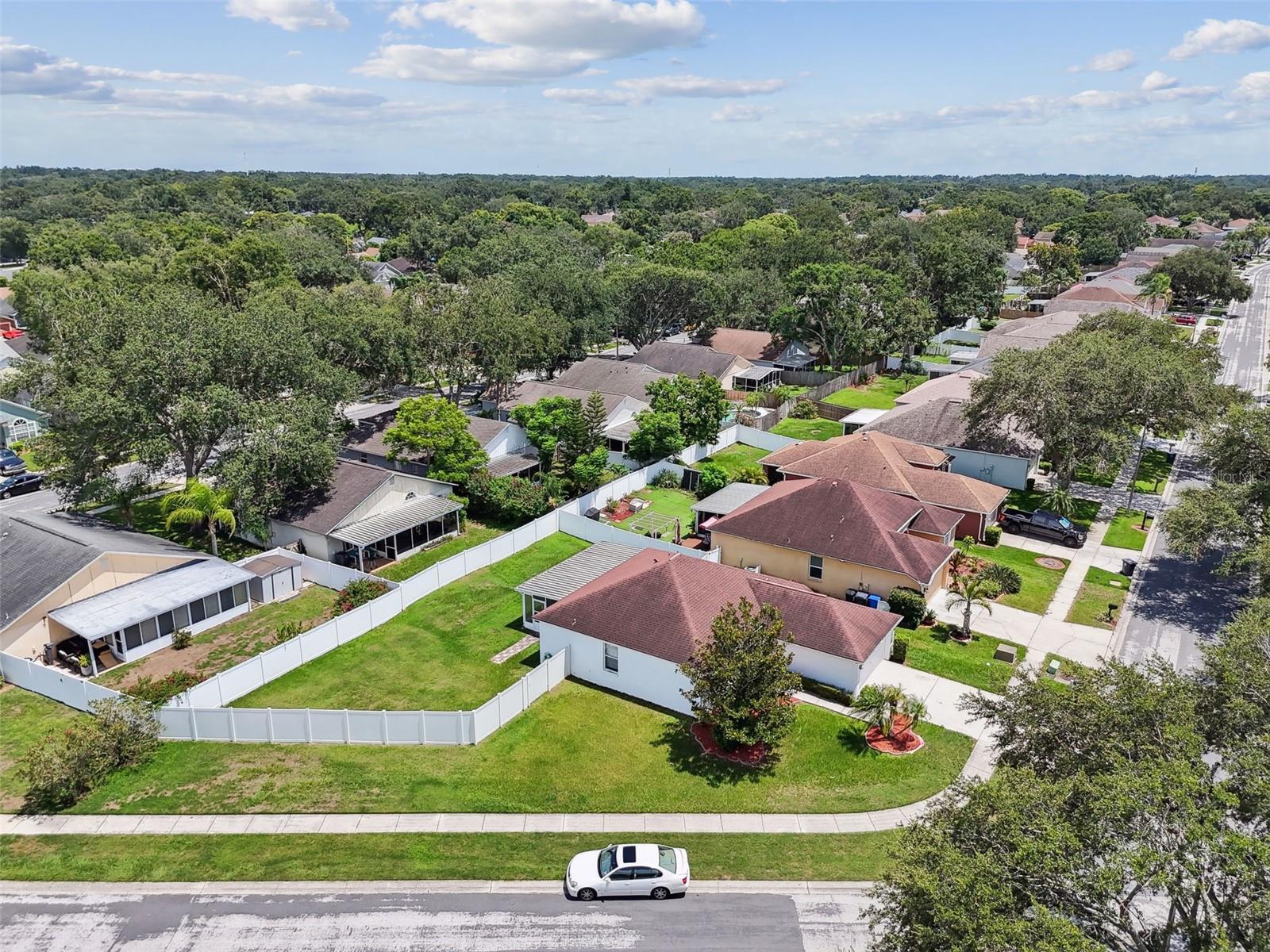 Image 3 of 39 For 501 Royal Ridge Street