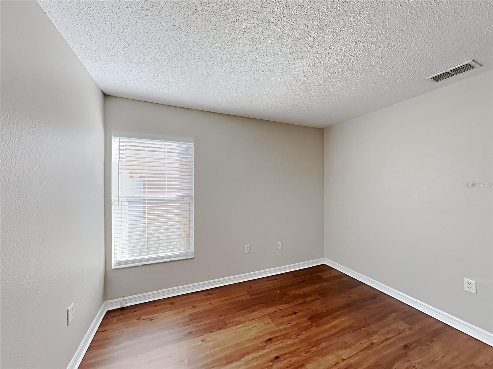 Image 13 of 19 For 252 Piano Lane