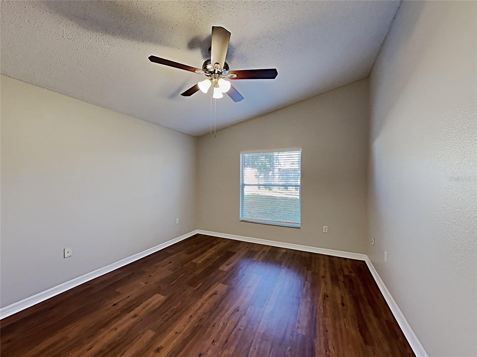 Image 2 of 19 For 252 Piano Lane