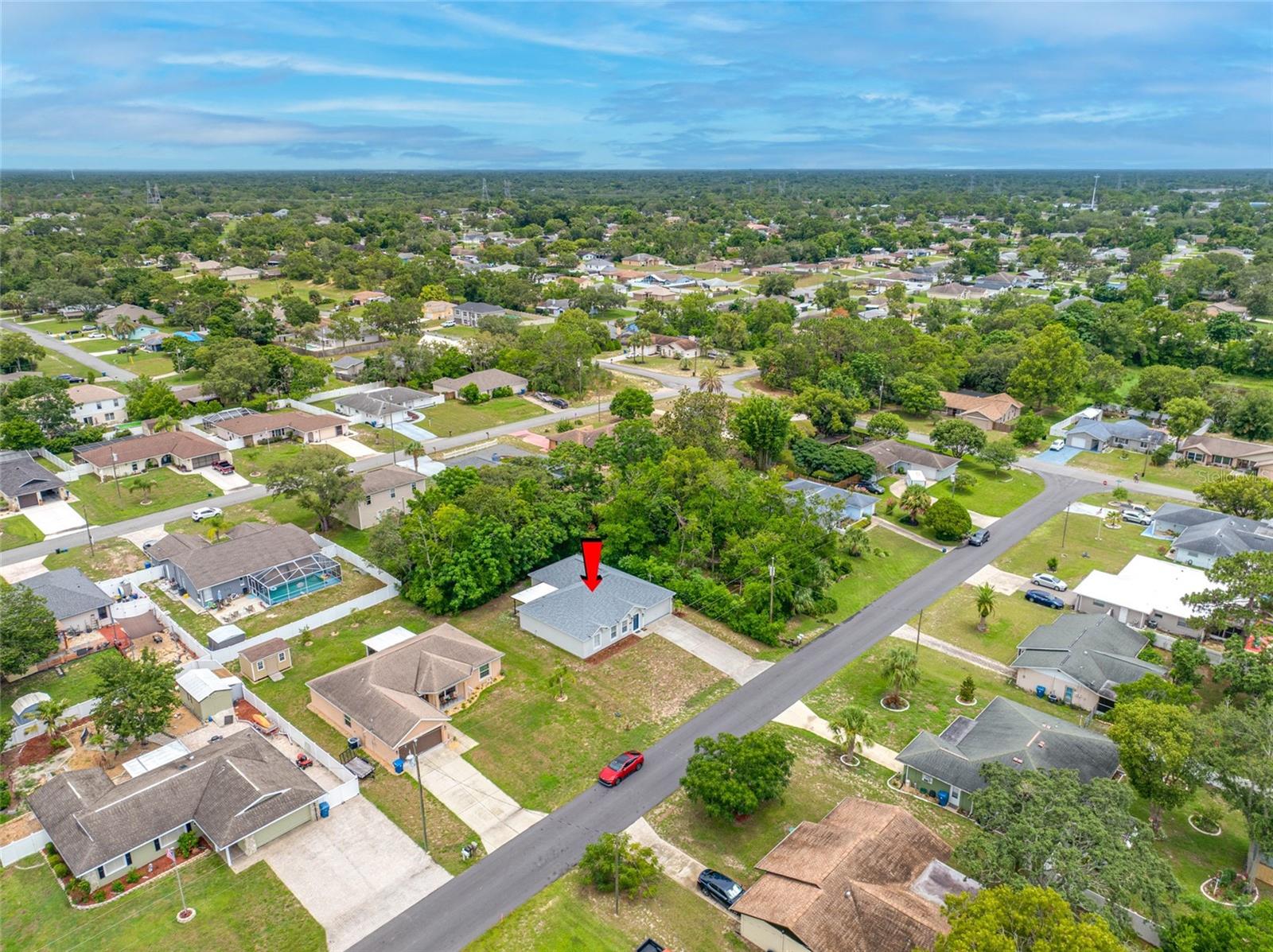 Listing photo id 38 for 2424 Keeport Drive